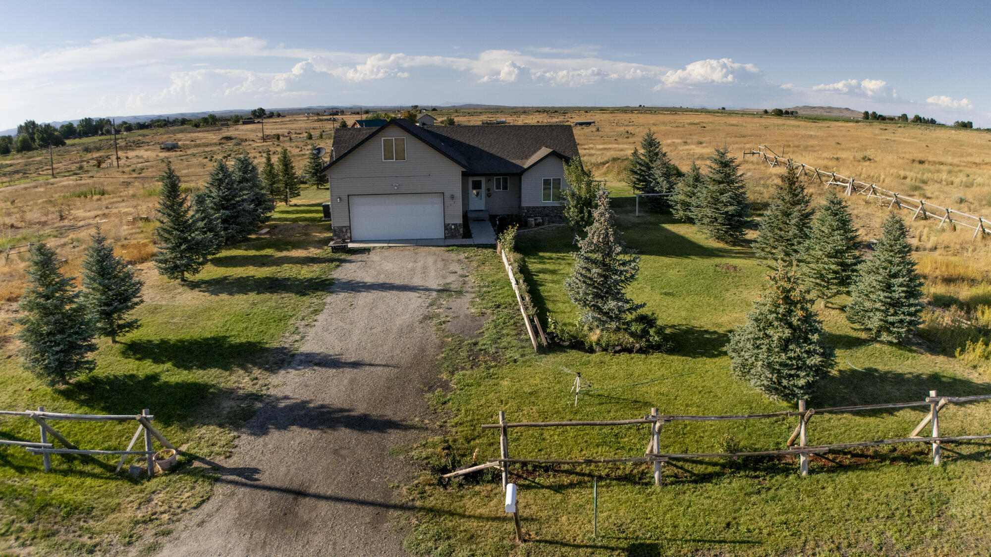 128 Parker Gulch Rd Property Photo 1
