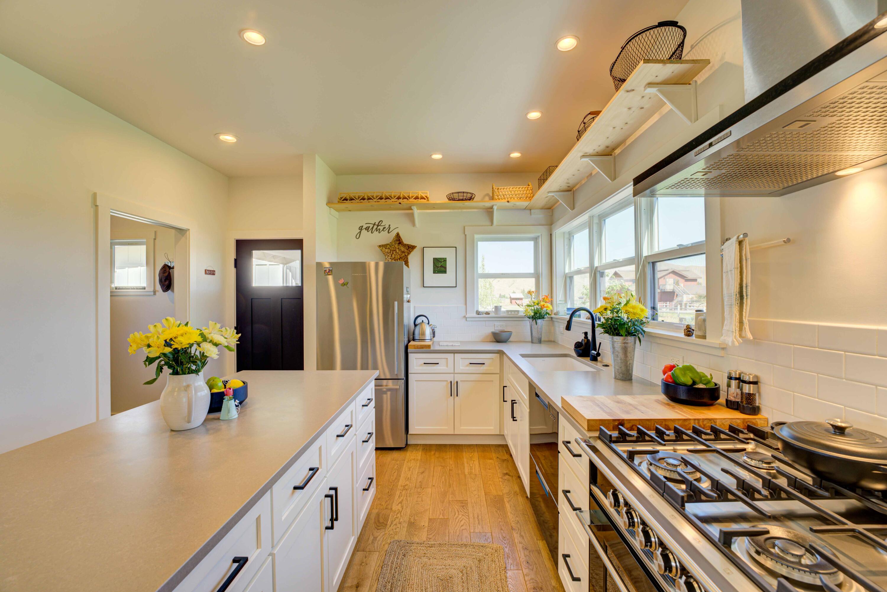 201 Equus Loop Property Photo 6