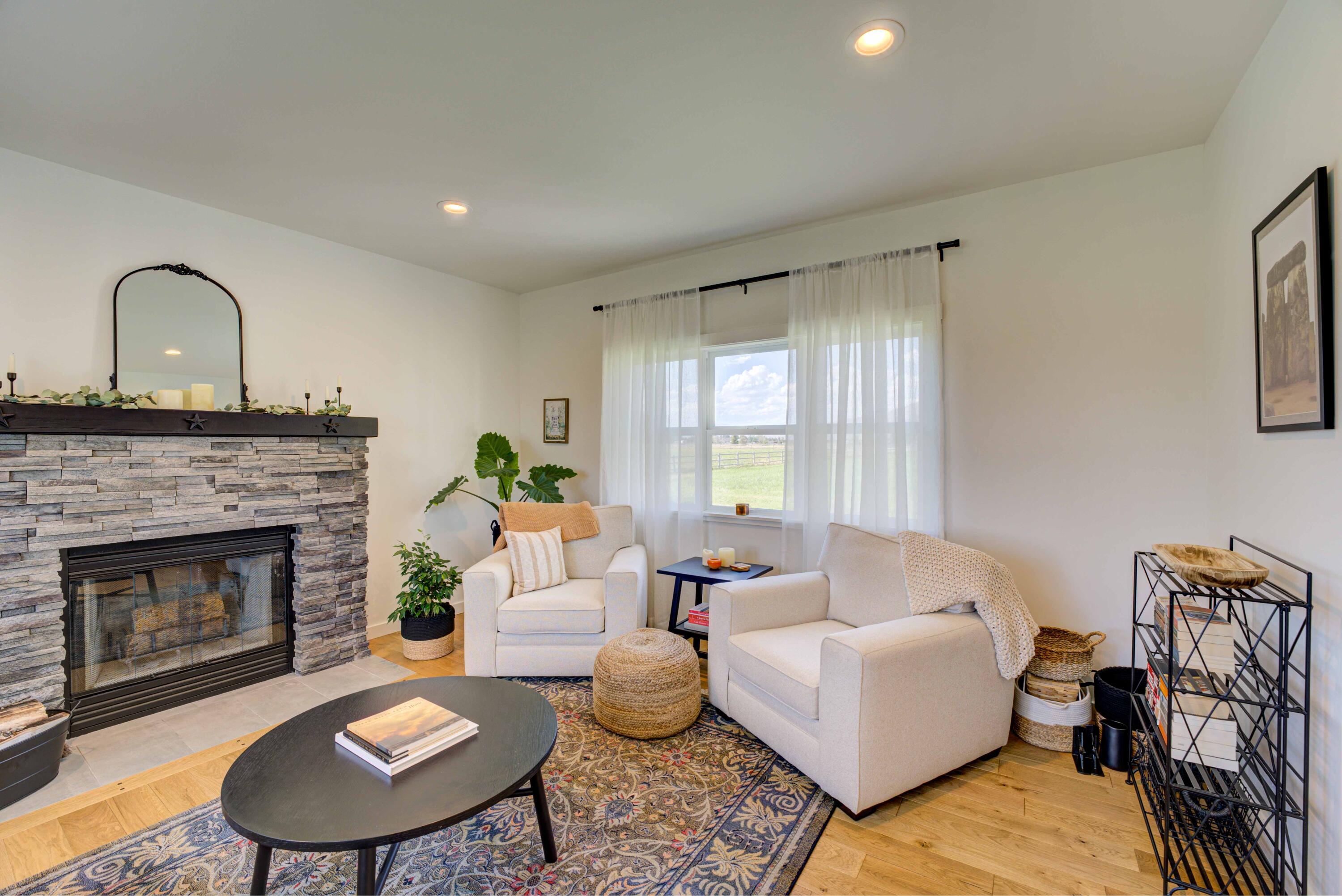 201 Equus Loop Property Photo 13