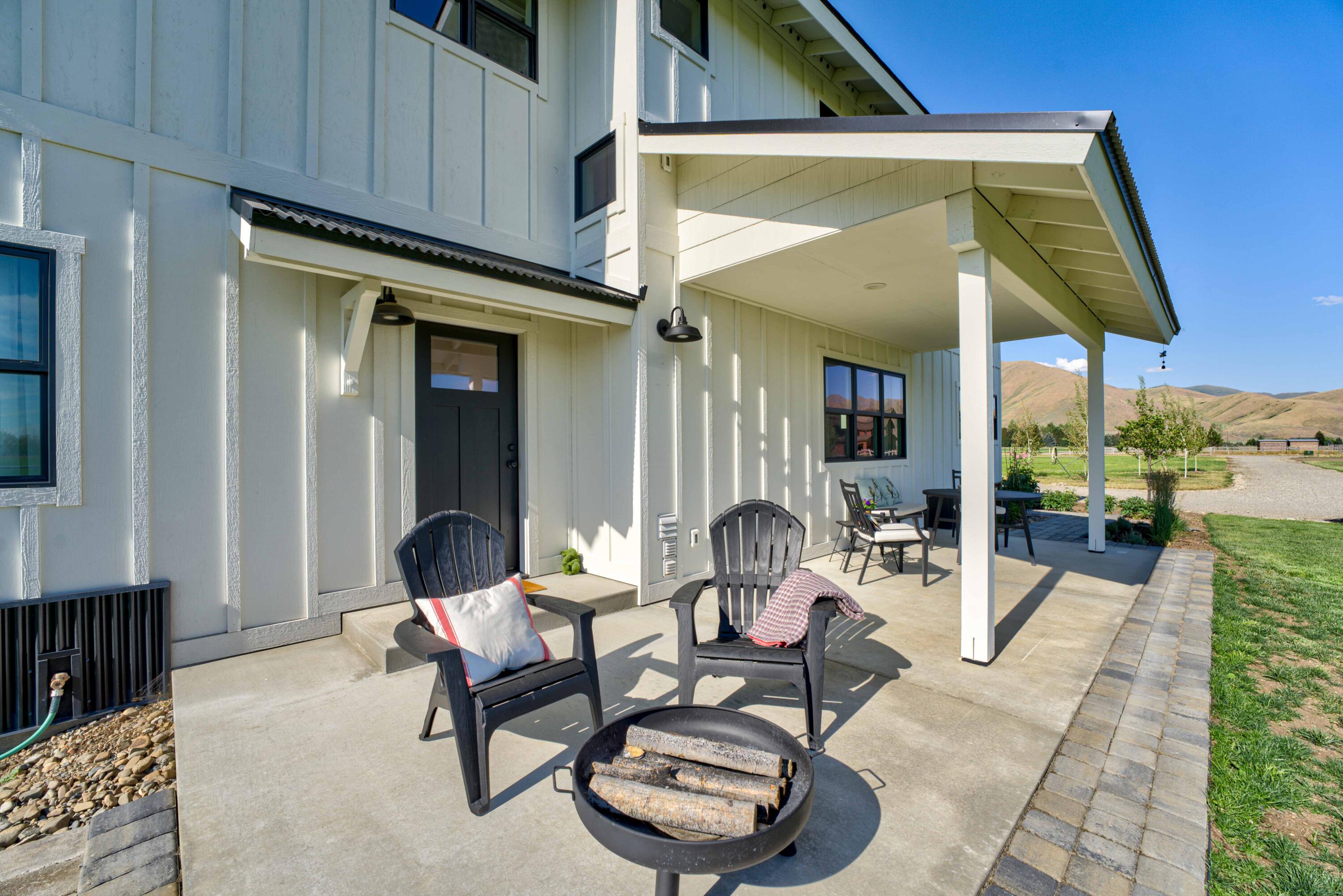 201 Equus Loop Property Photo 29