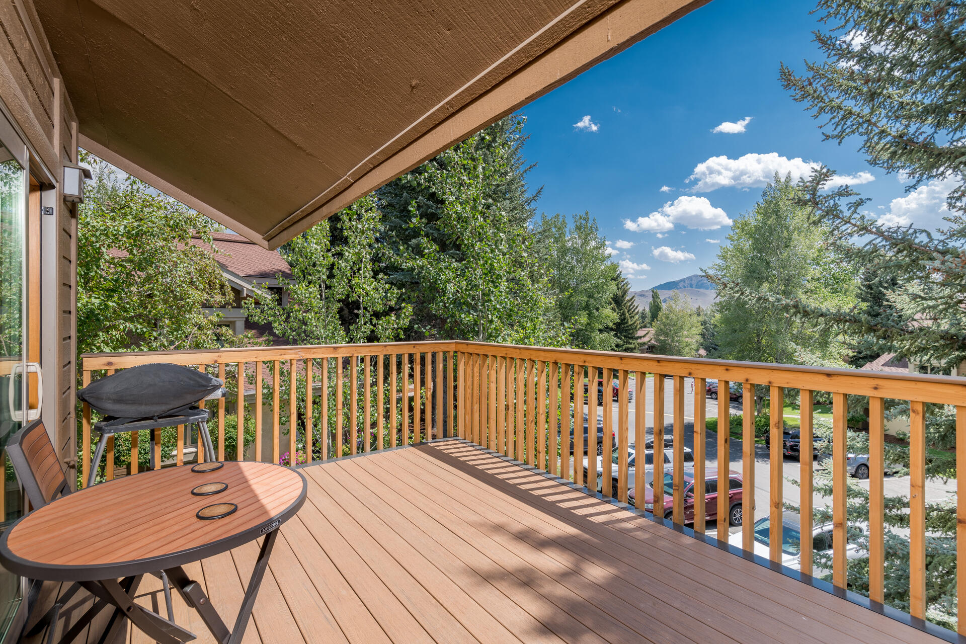 2724 Sunburst Condo Dr Property Photo 5