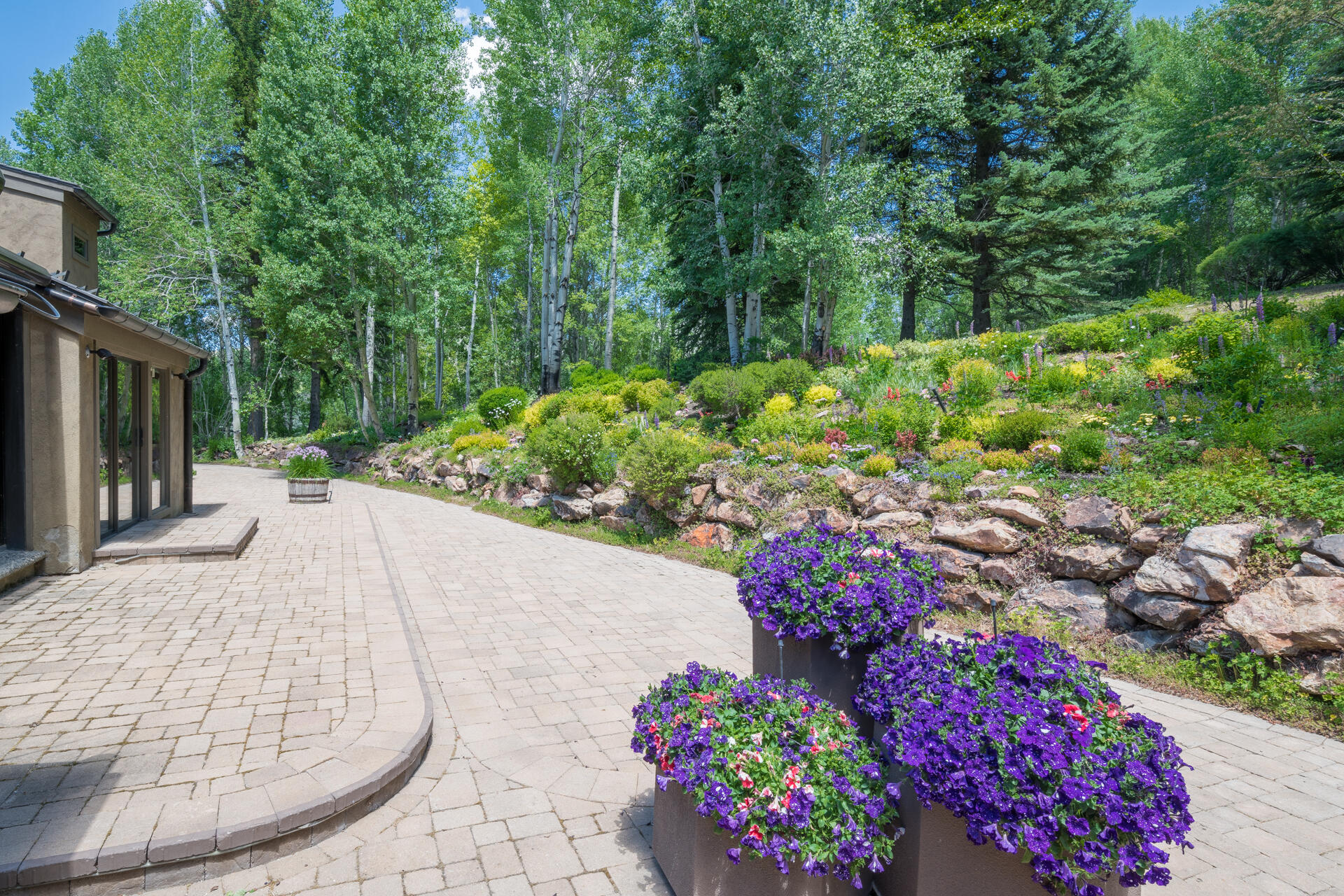 204 Big Wells Rd Property Photo 15