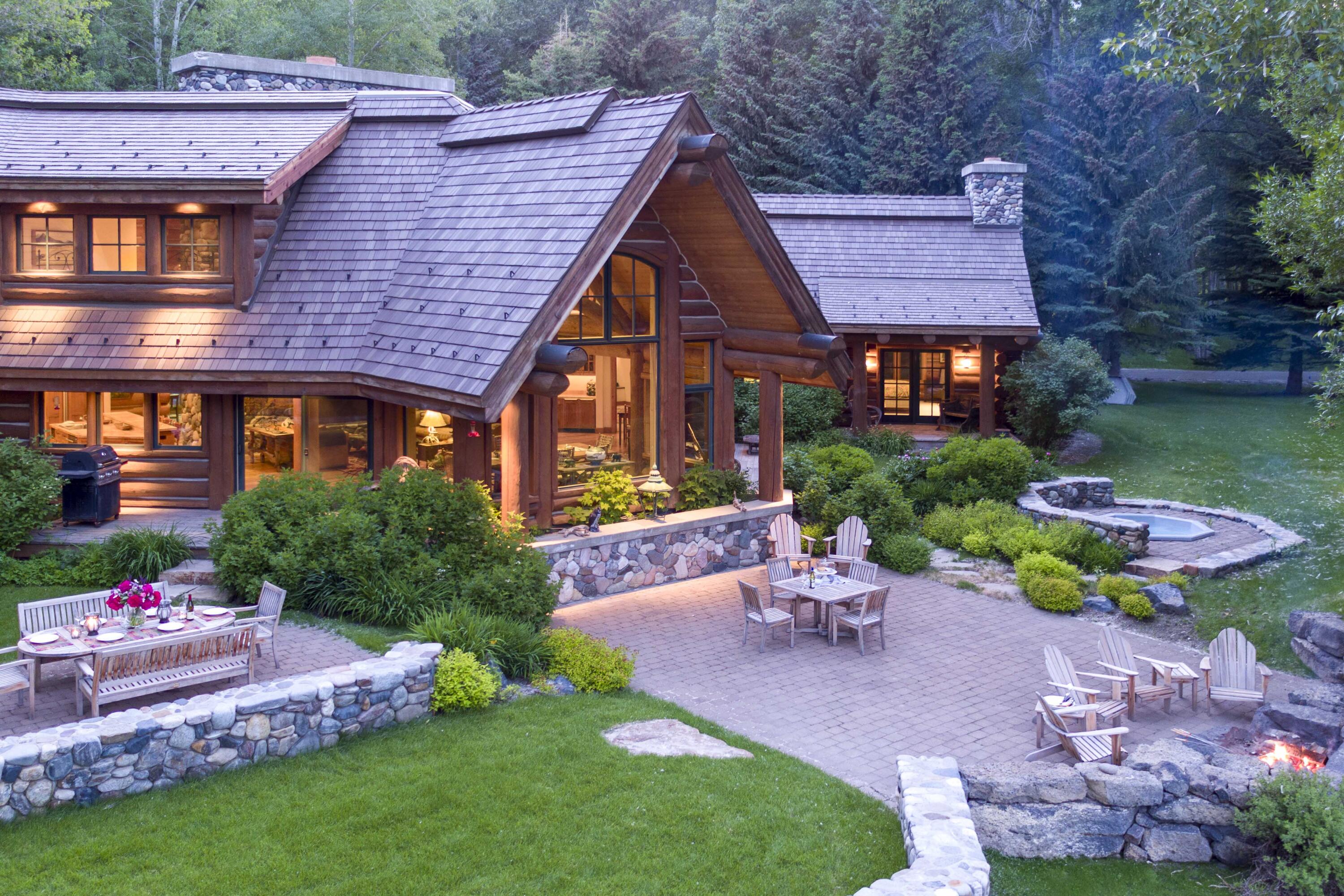 30 Gimlet Rd Property Photo 3