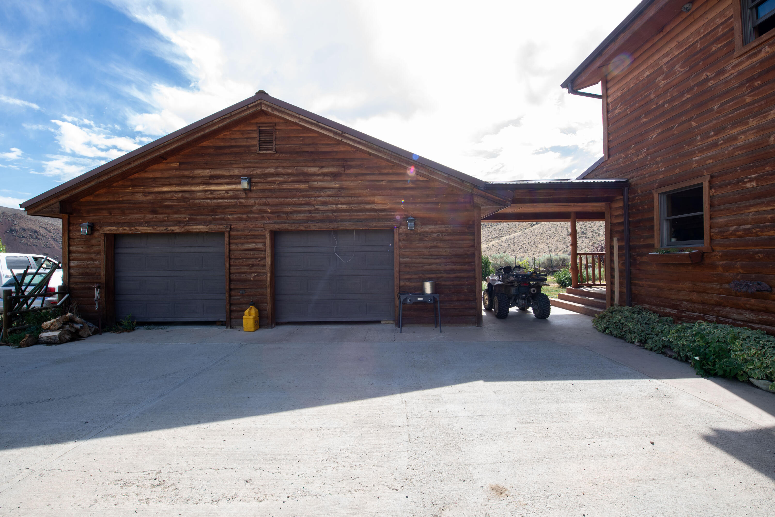 9885 Challis Creek Rd Property Photo 34