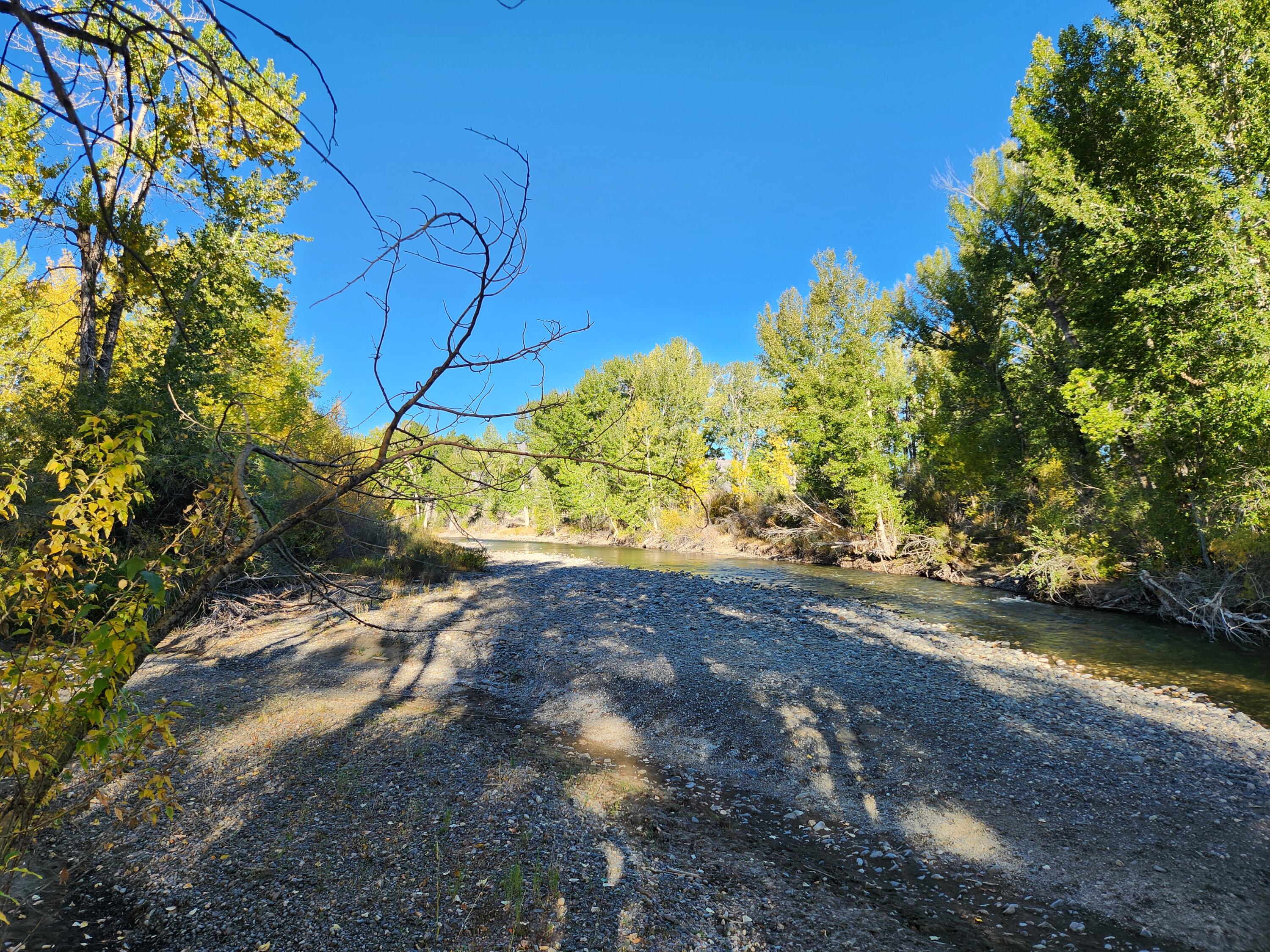 Bartlett Point Rd. Property Photo 18
