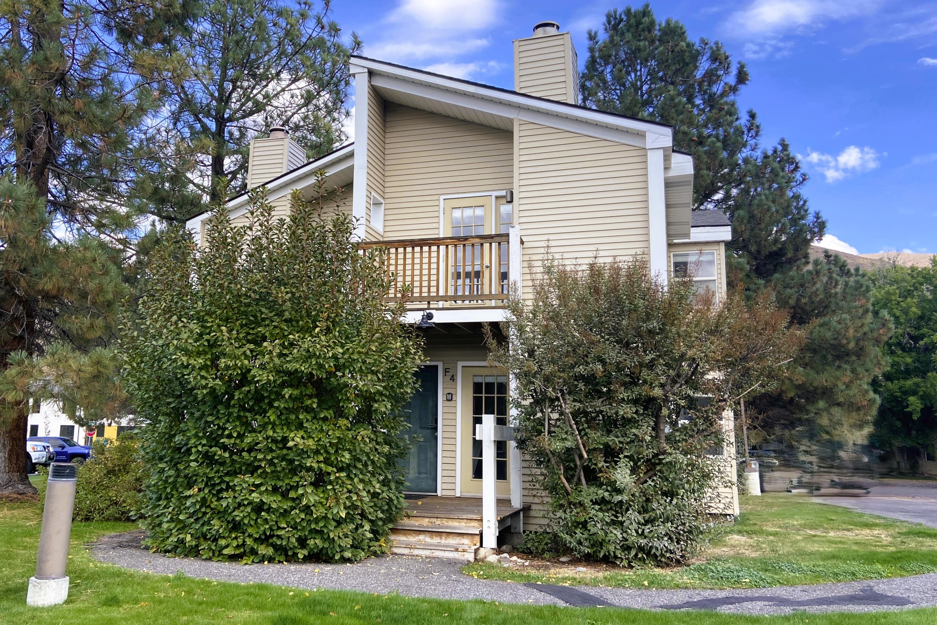 740 Red Ash Dr Property Photo 1