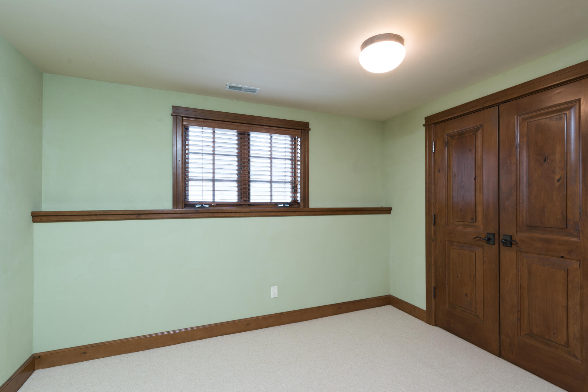1371 Silver Star Dr Property Photo 21