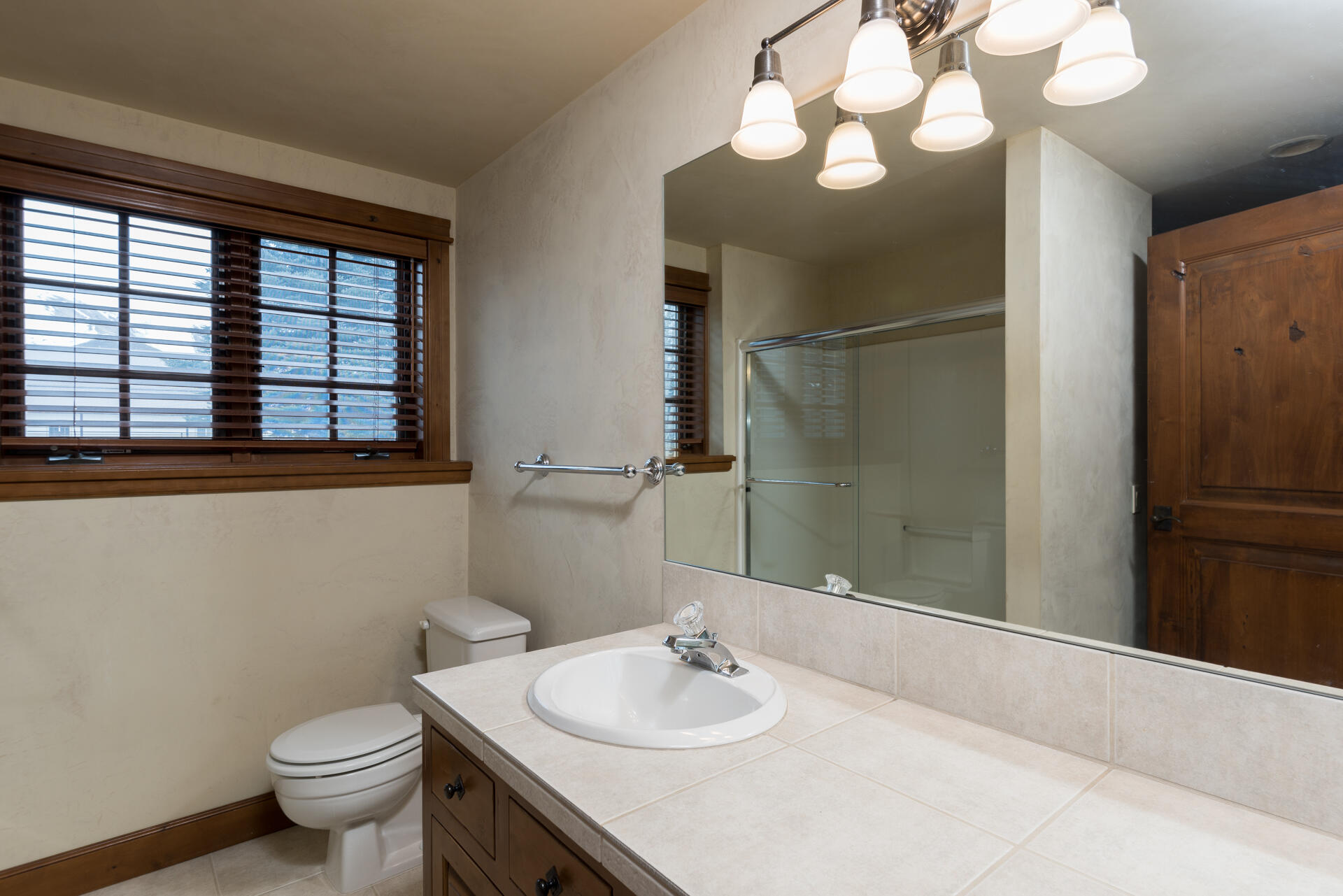 1371 Silver Star Dr Property Photo 23