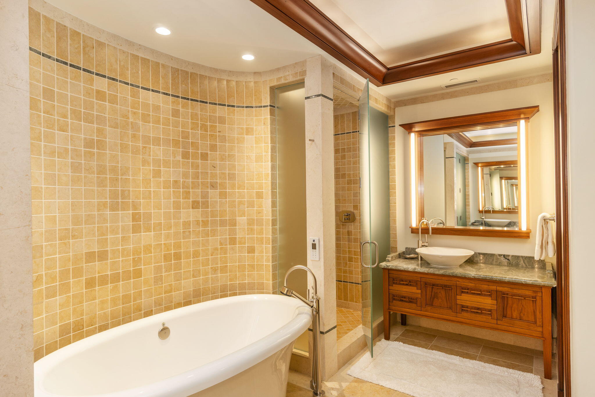 221 N Washington Ave Property Photo 15