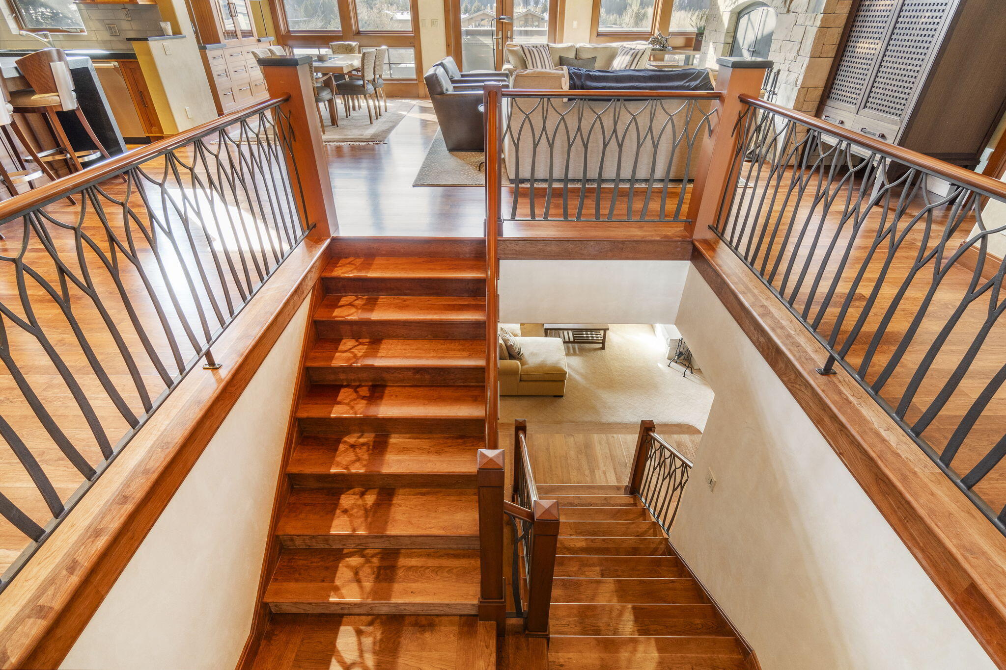 221 N Washington Ave Property Photo 16