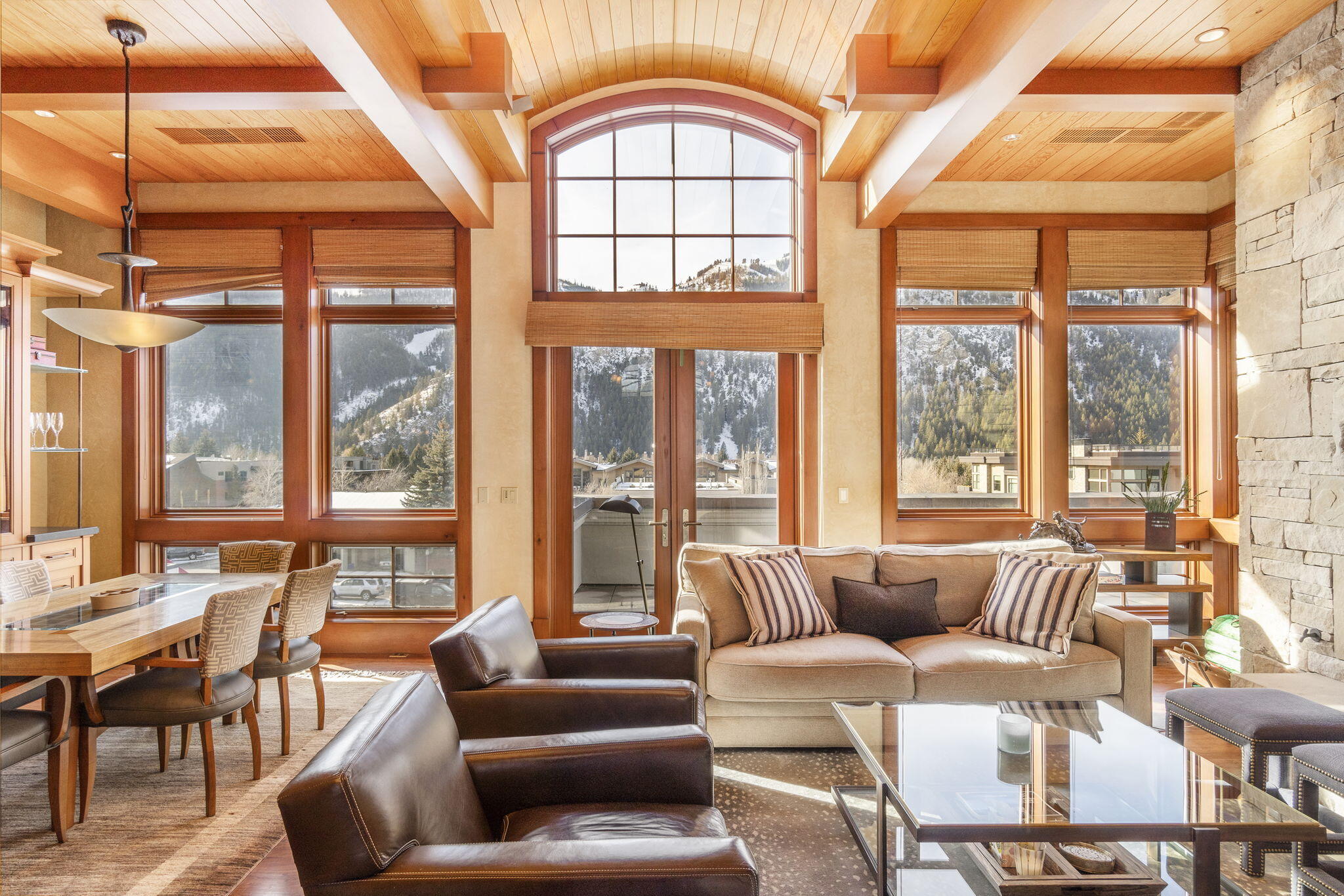 221 N Washington Ave Property Photo 28