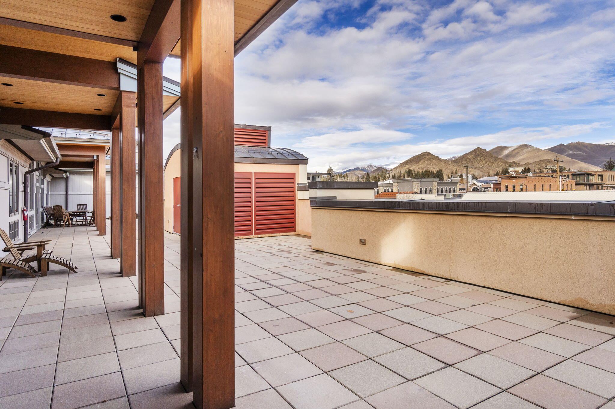 221 N Washington Ave Property Photo 38