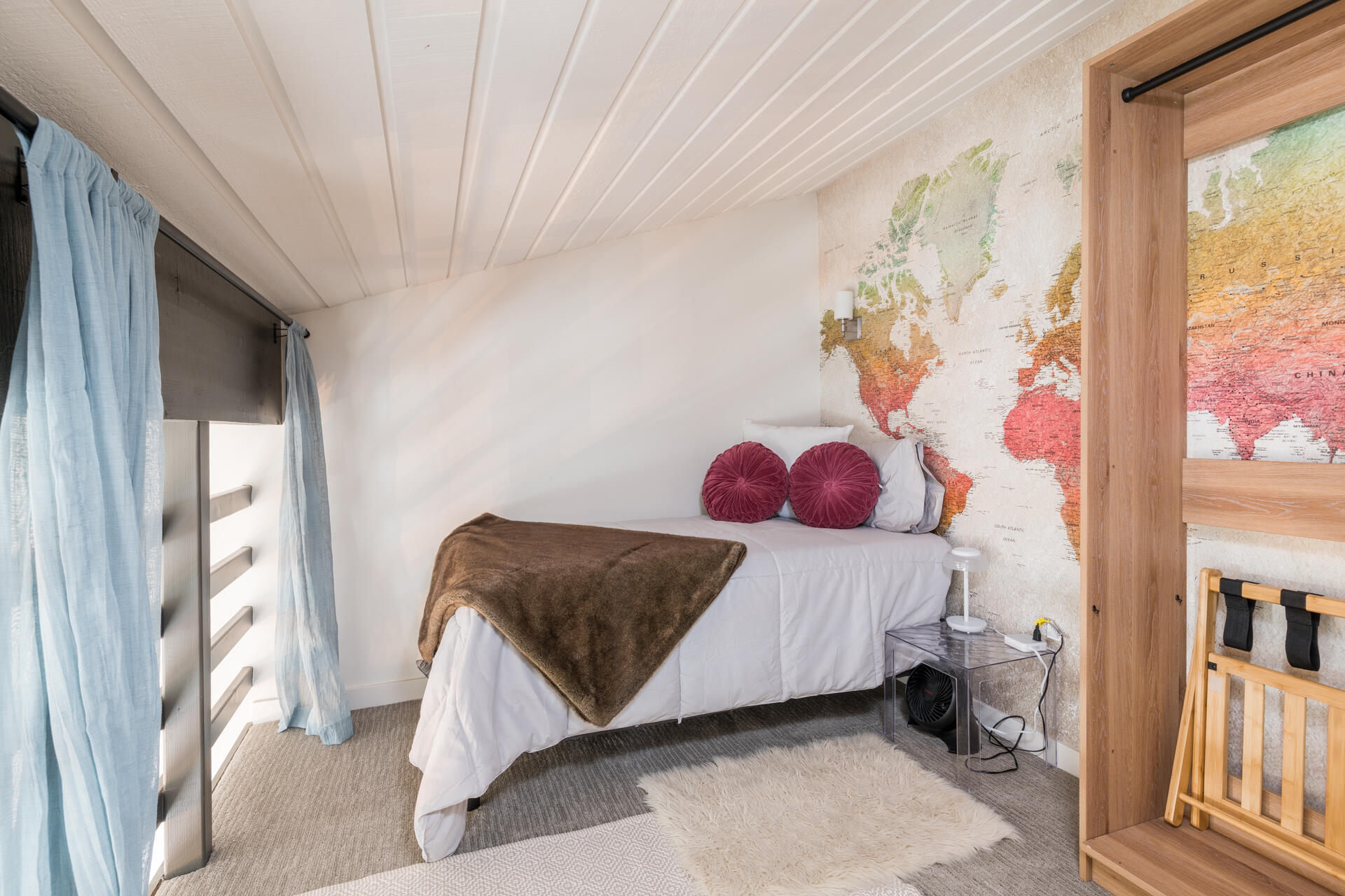 401 S 2nd Ave Property Photo 11