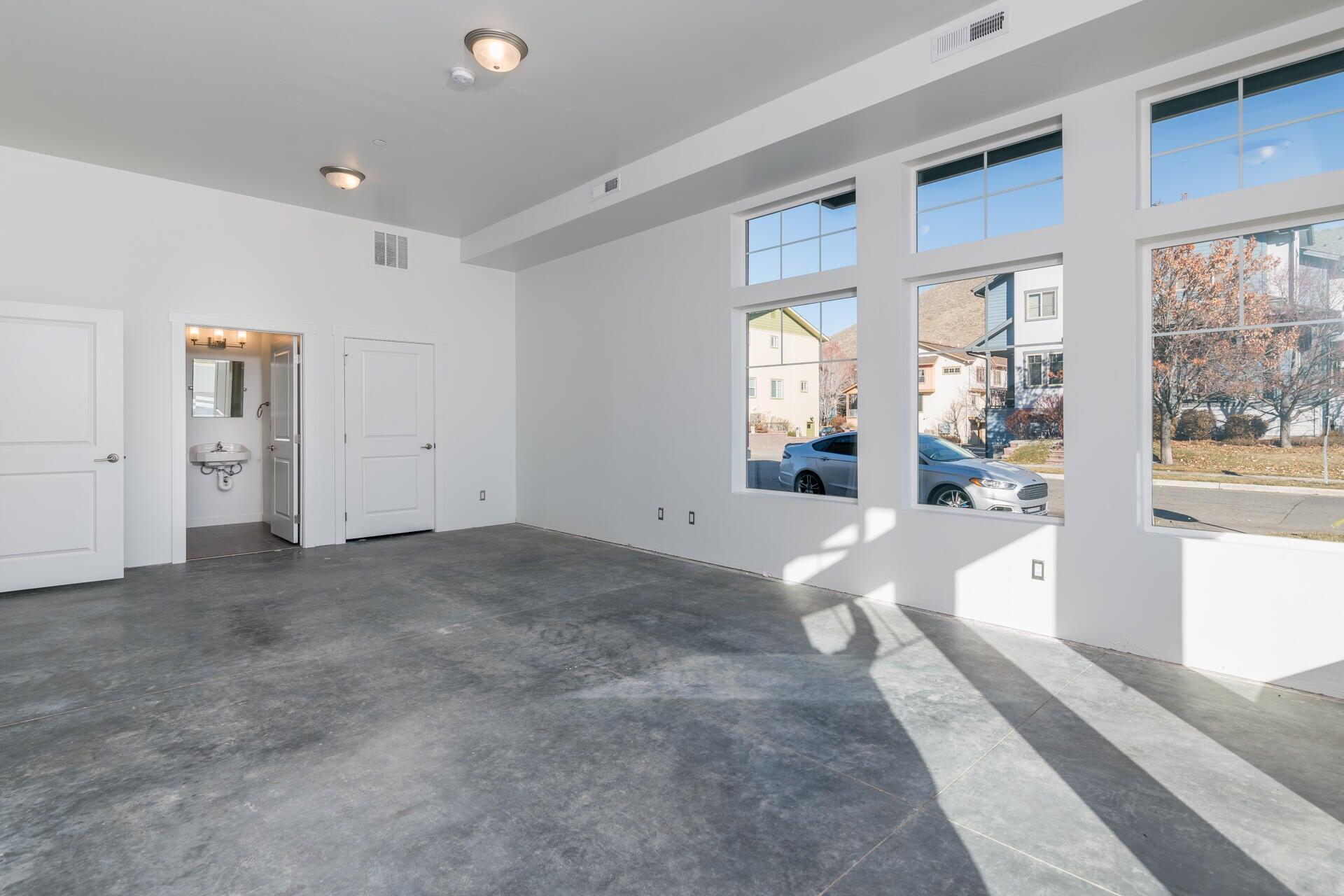 809 Countryside Blvd Property Photo 11