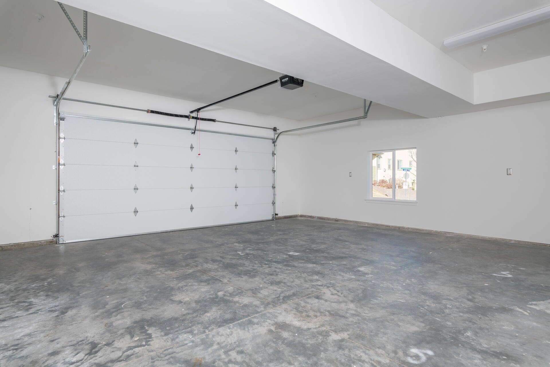 809 Countryside Blvd Property Photo 32