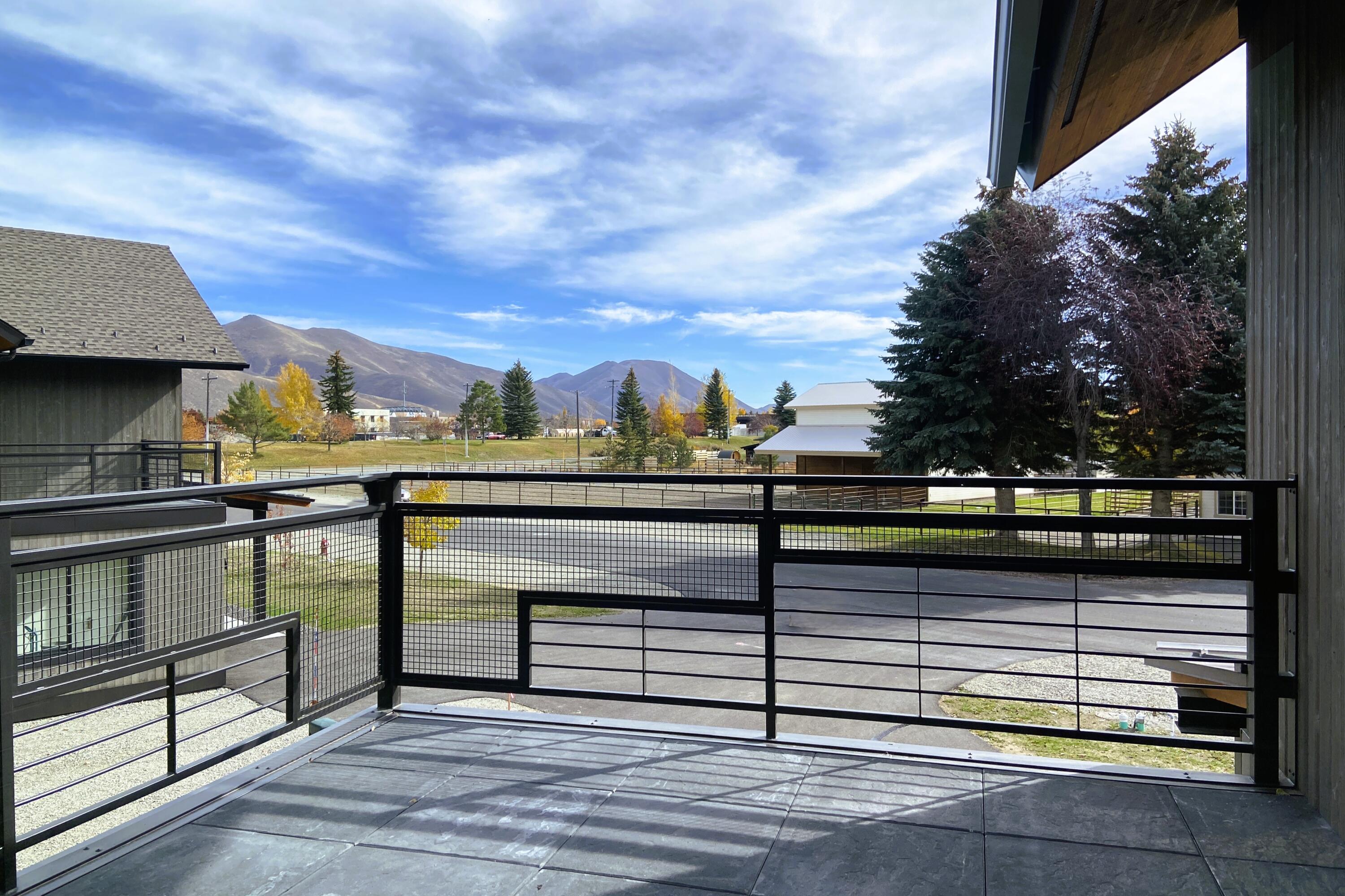 1410 Silver Star Dr Property Photo 15
