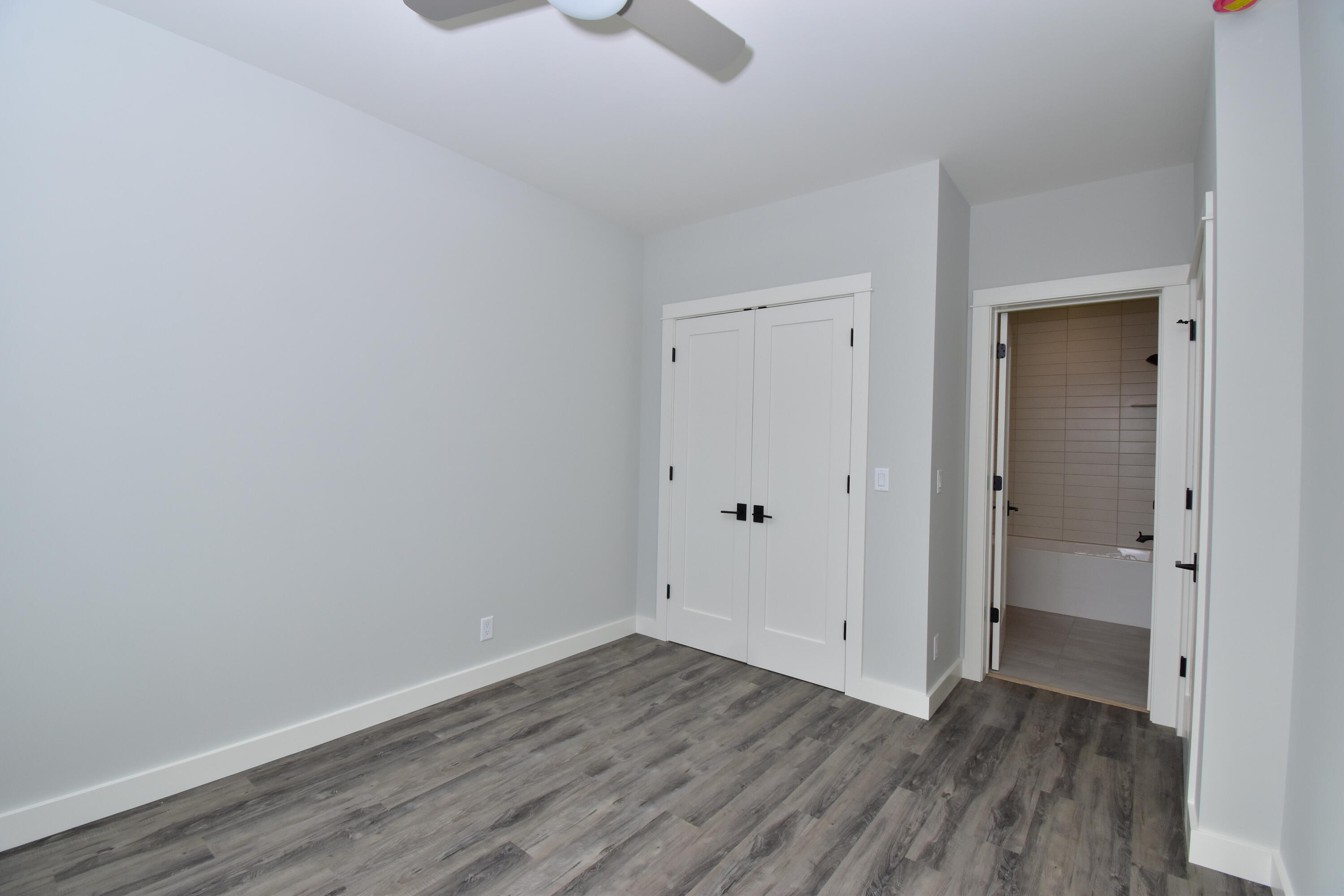 1410 Silver Star Dr Property Photo 17