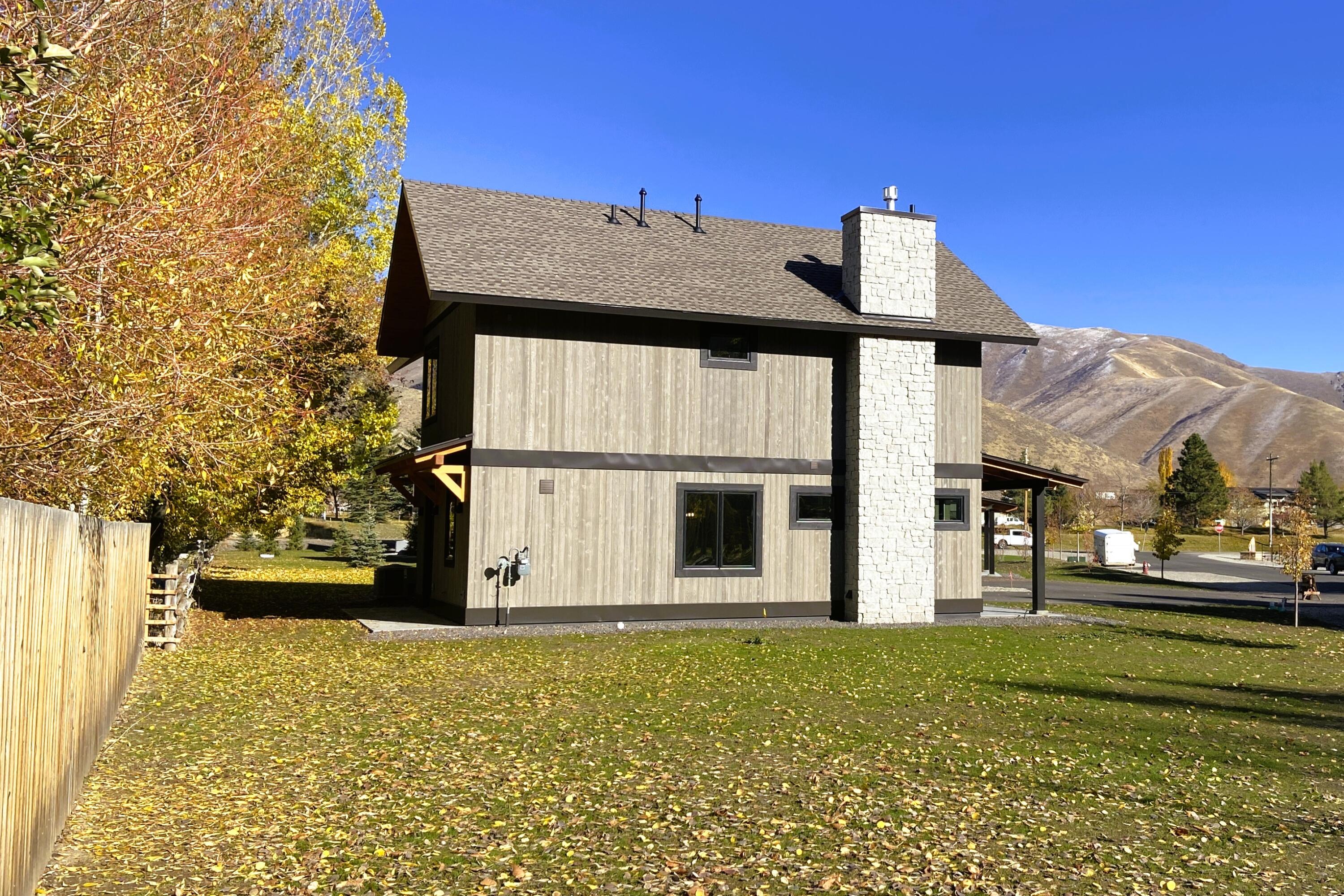 1410 Silver Star Dr Property Photo 20