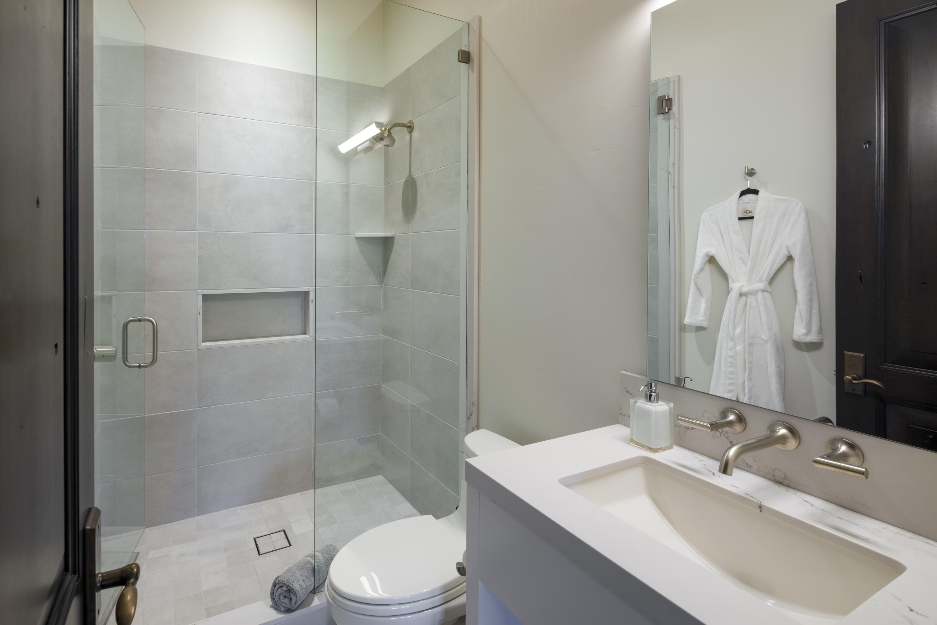 161 Stonegate Cir Property Photo 28