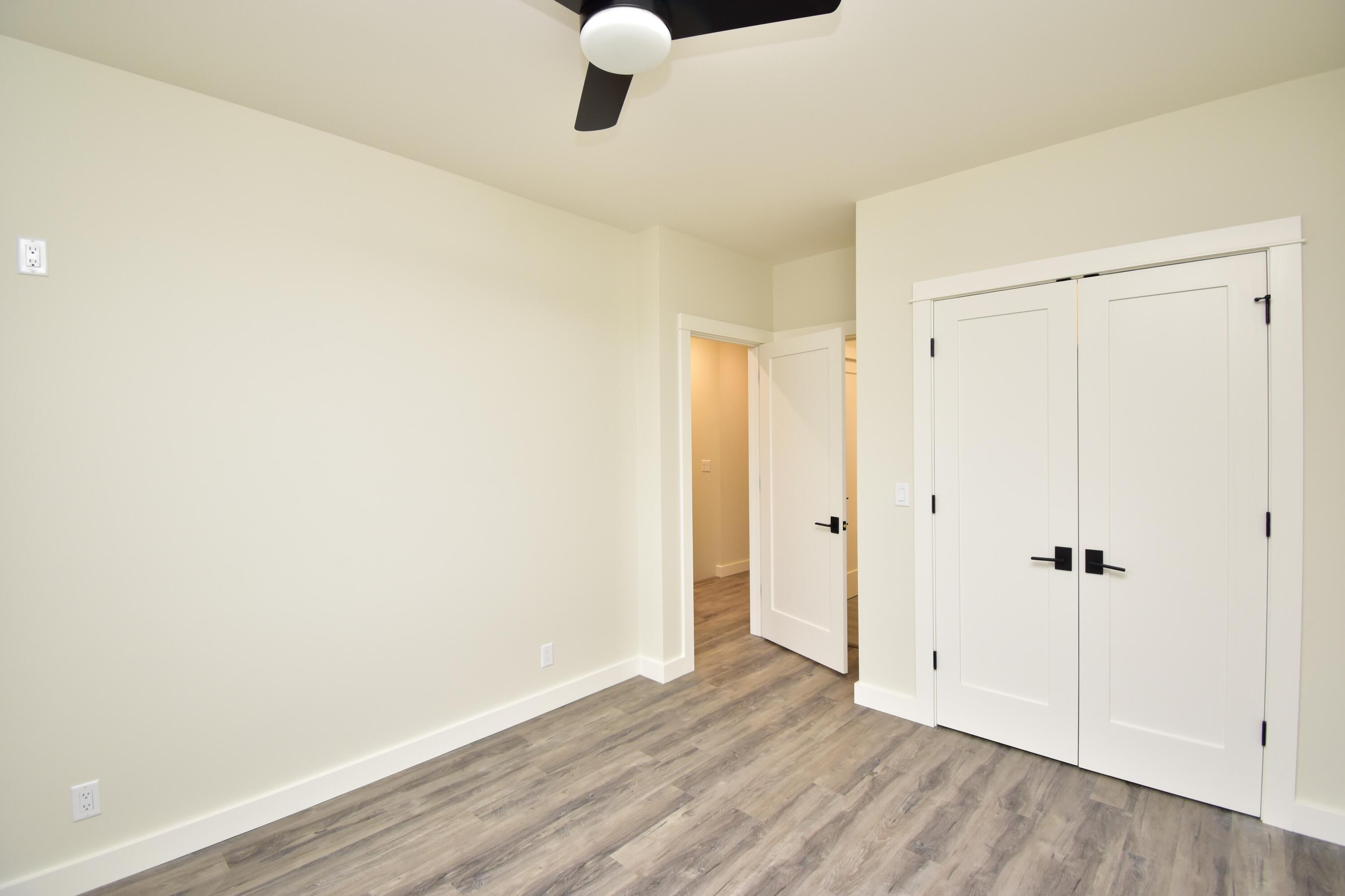 1420 Silver Star Dr Property Photo 19