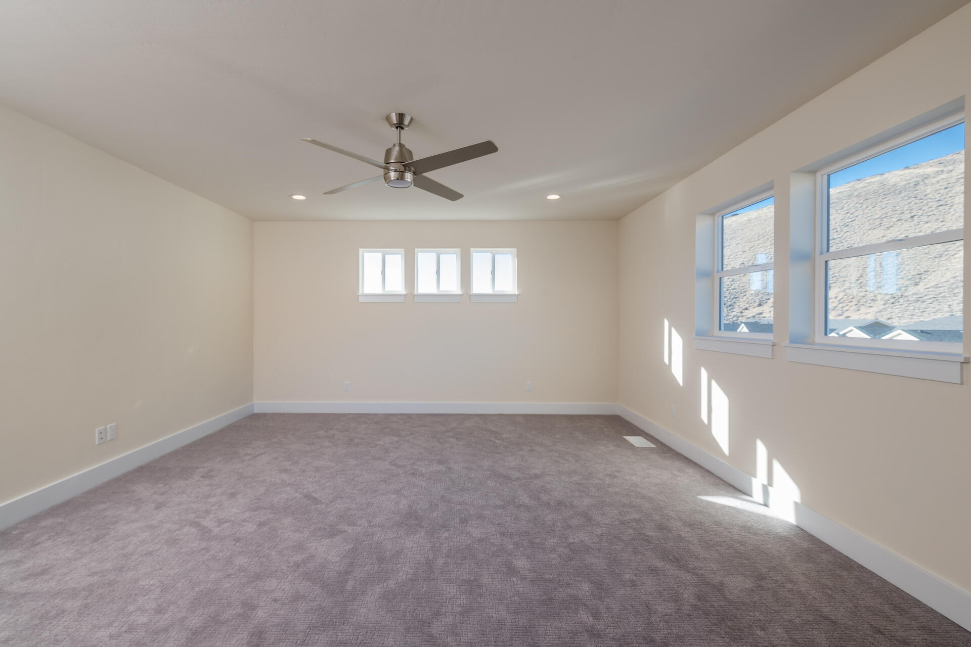 136 Cowcatcher Loop Property Photo 11
