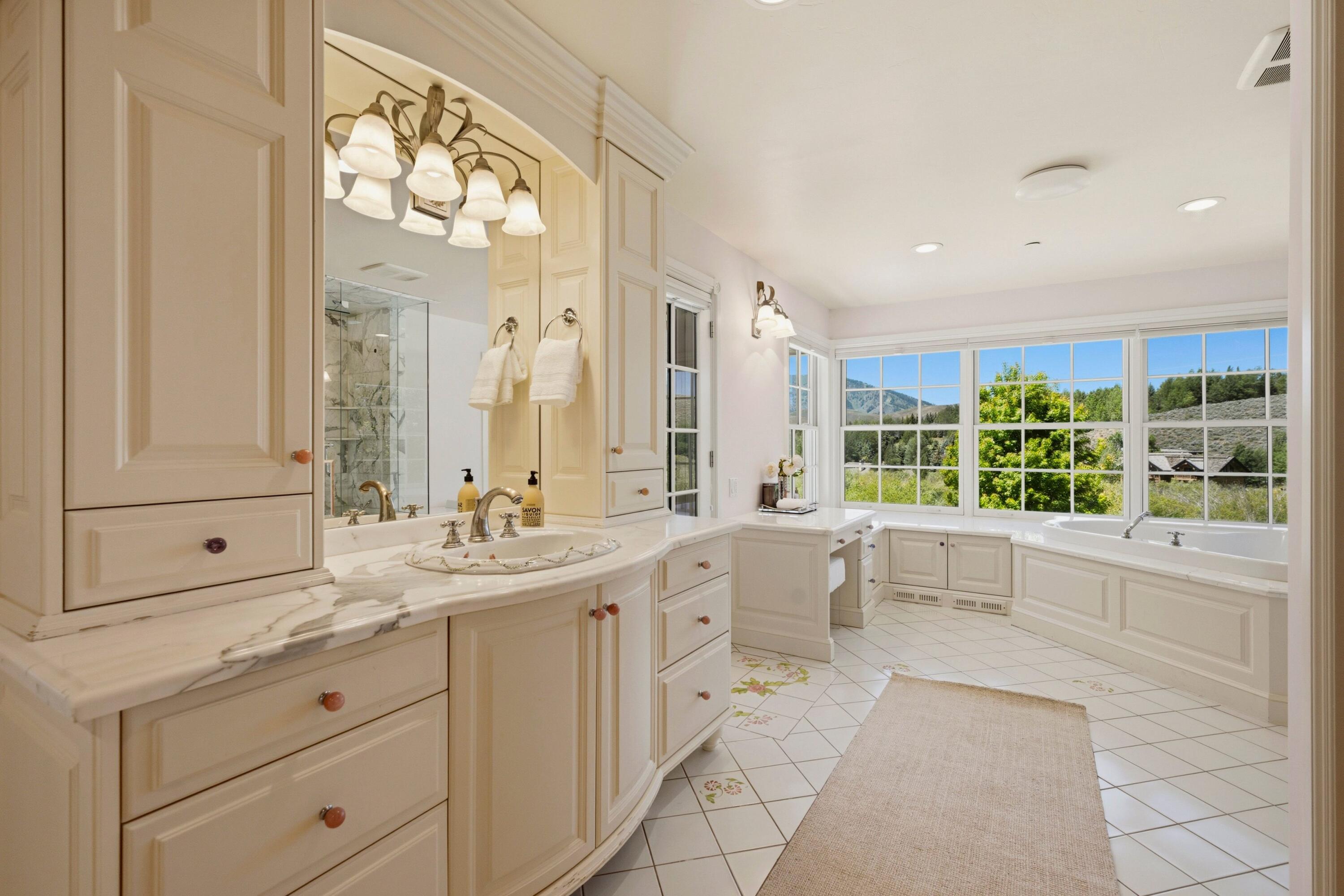 105 Parker Gulch Rd Property Photo 23