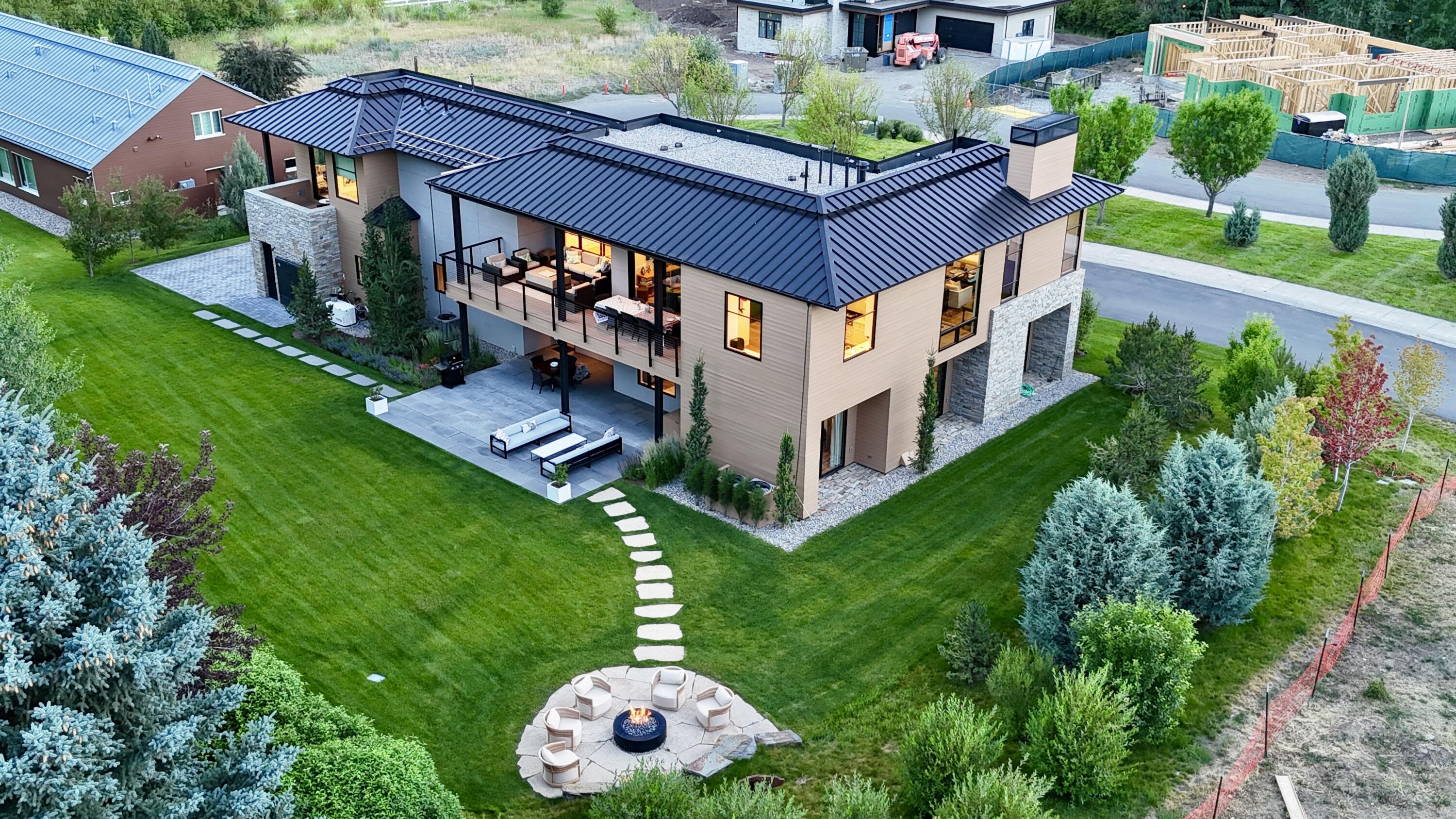 150 Lane's Way Property Photo 2