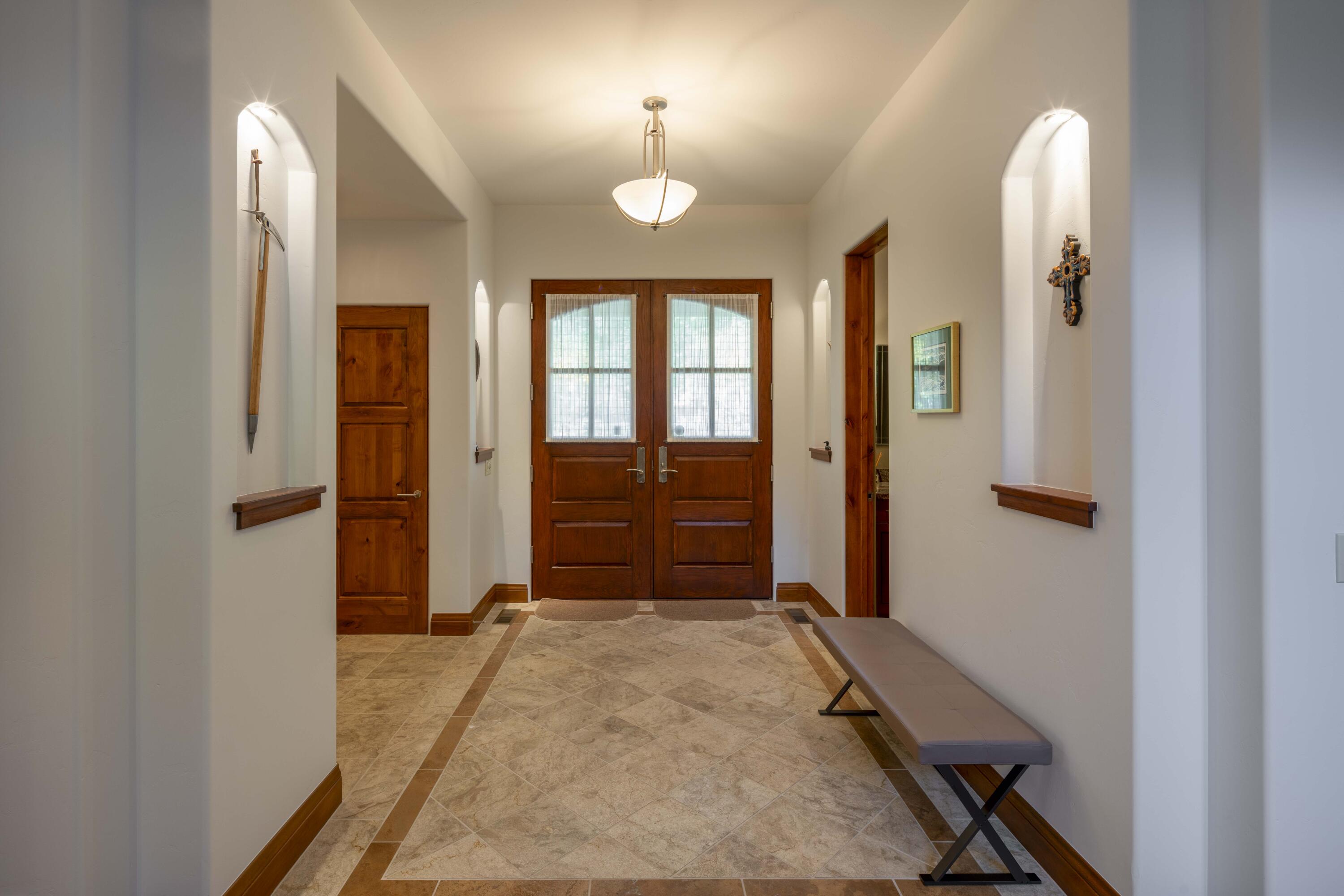7 Meadow Rd Property Photo 5