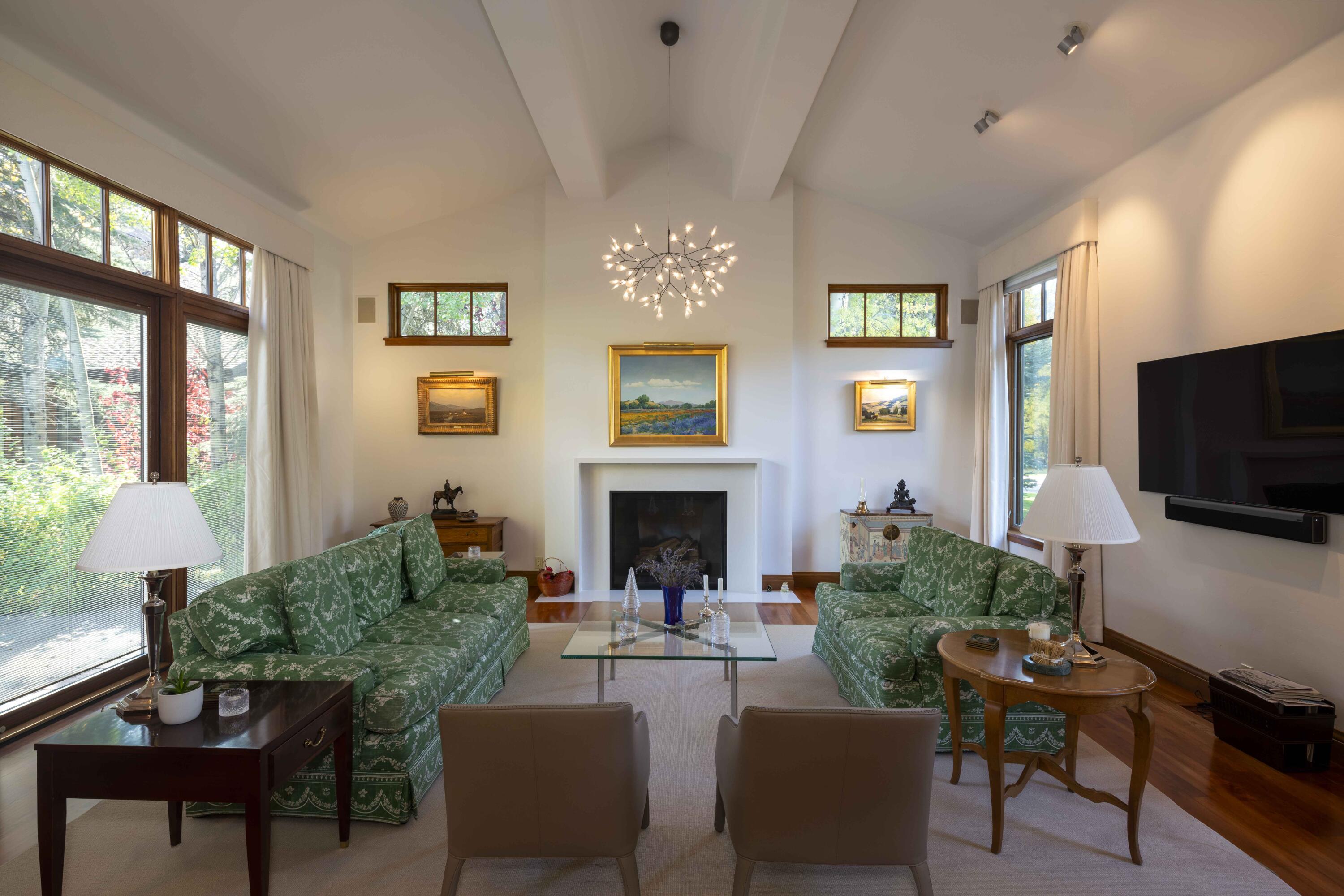 7 Meadow Rd Property Photo 6