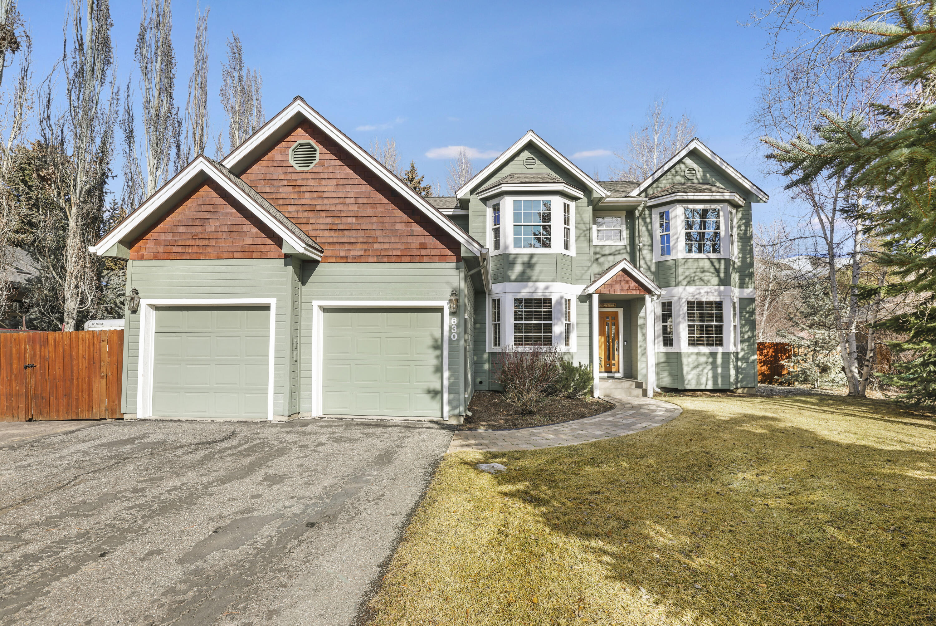 630 Deerfield Dr Property Photo 4