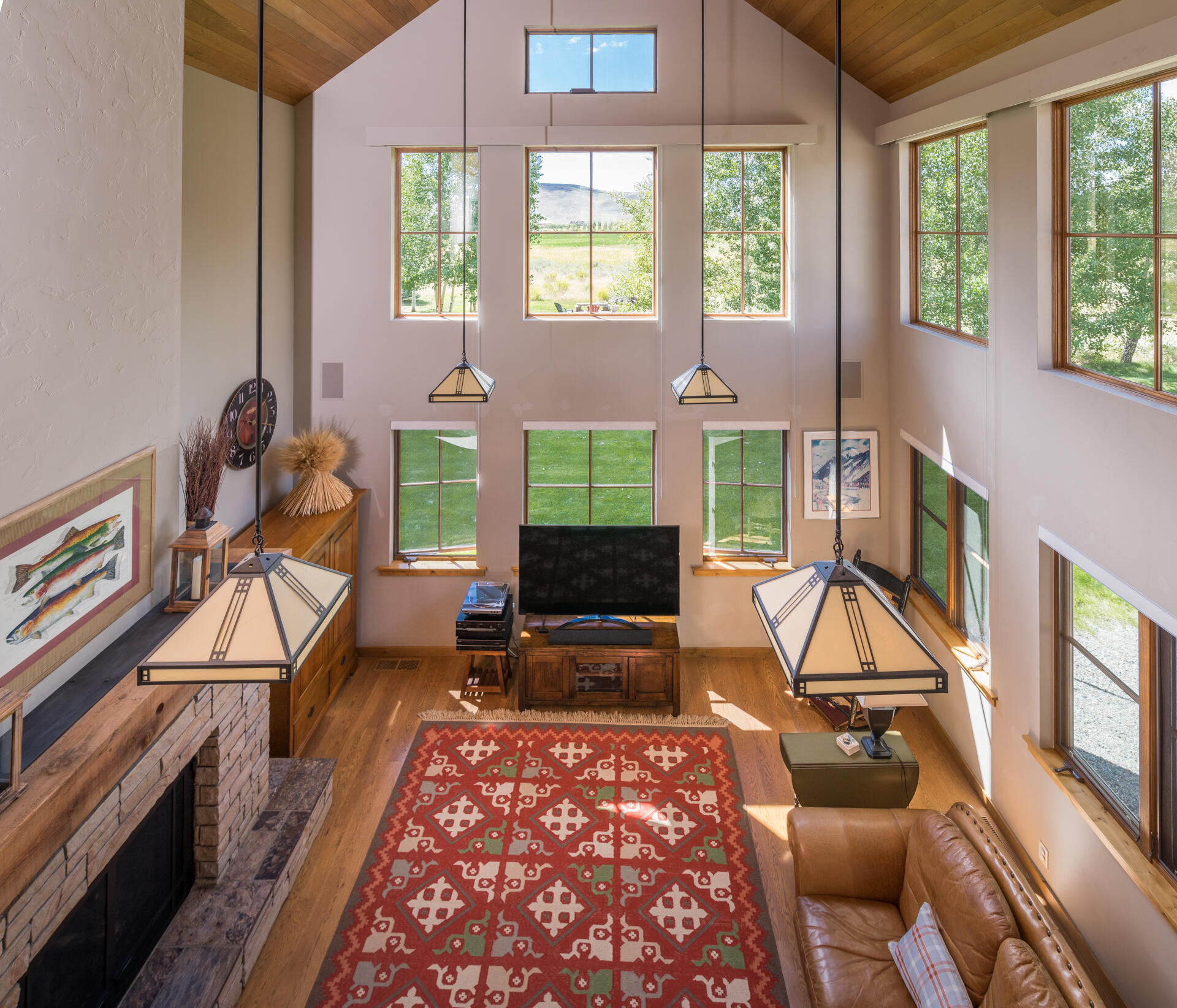 16 Willow Creek Lane Property Photo 8
