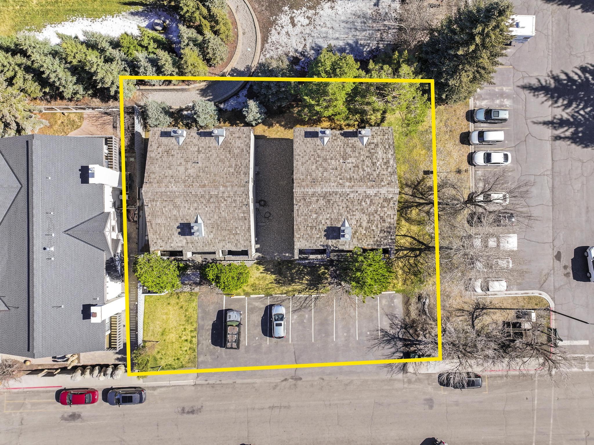 420-460 N Spruce Ave Property Photo 2