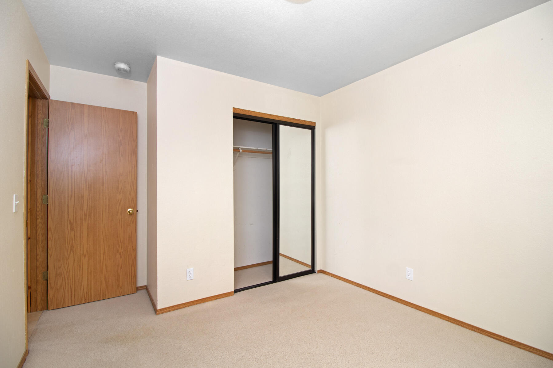 951 Forest Bend Dr Property Photo 13