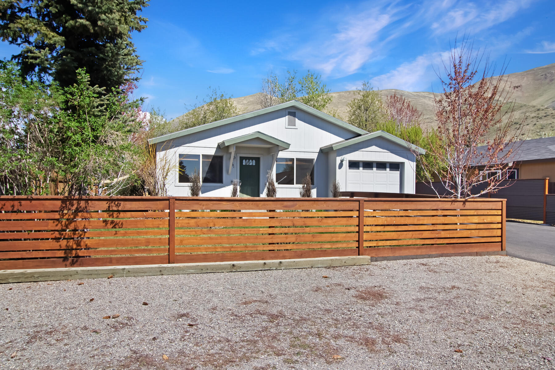 951 Forest Bend Dr Property Photo 17