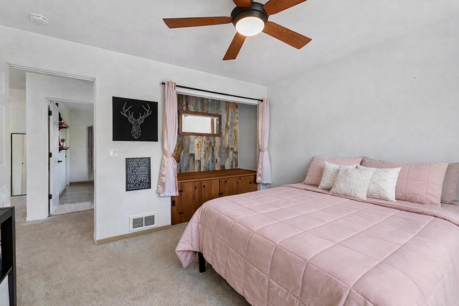 561 Mother Lode Loop Property Photo 19