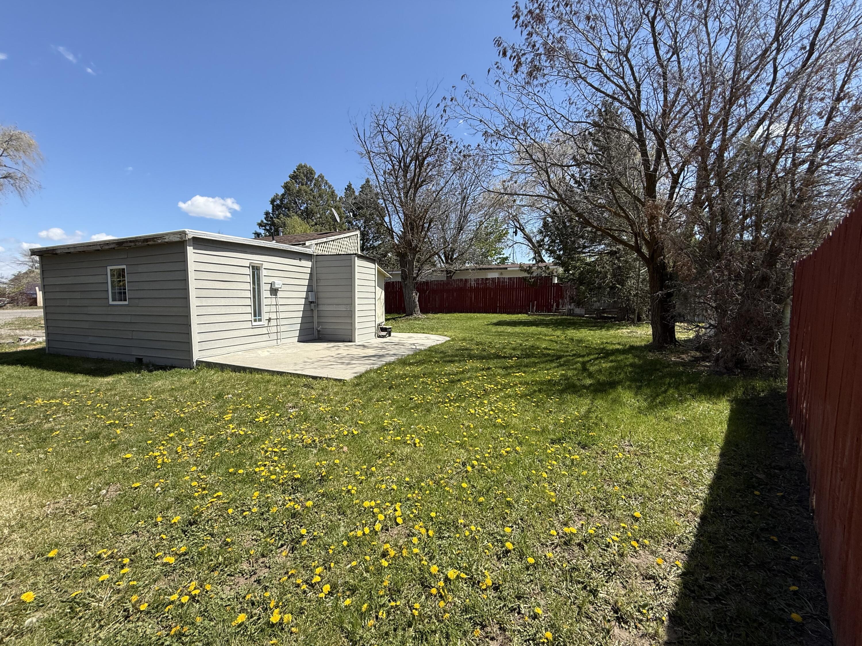 515 W C St Property Photo 9