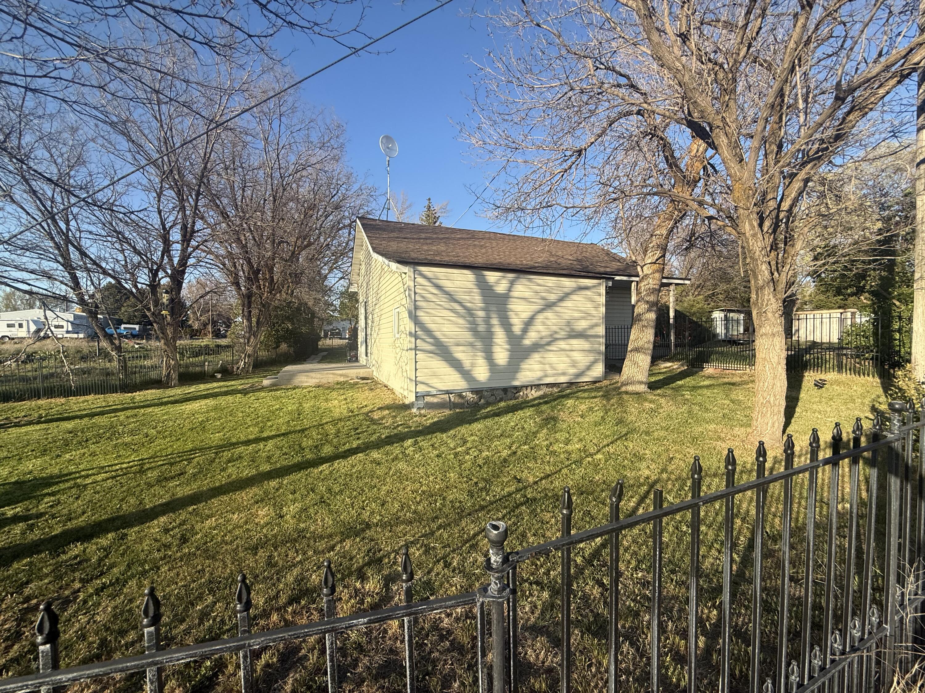 515 W C St Property Photo 11