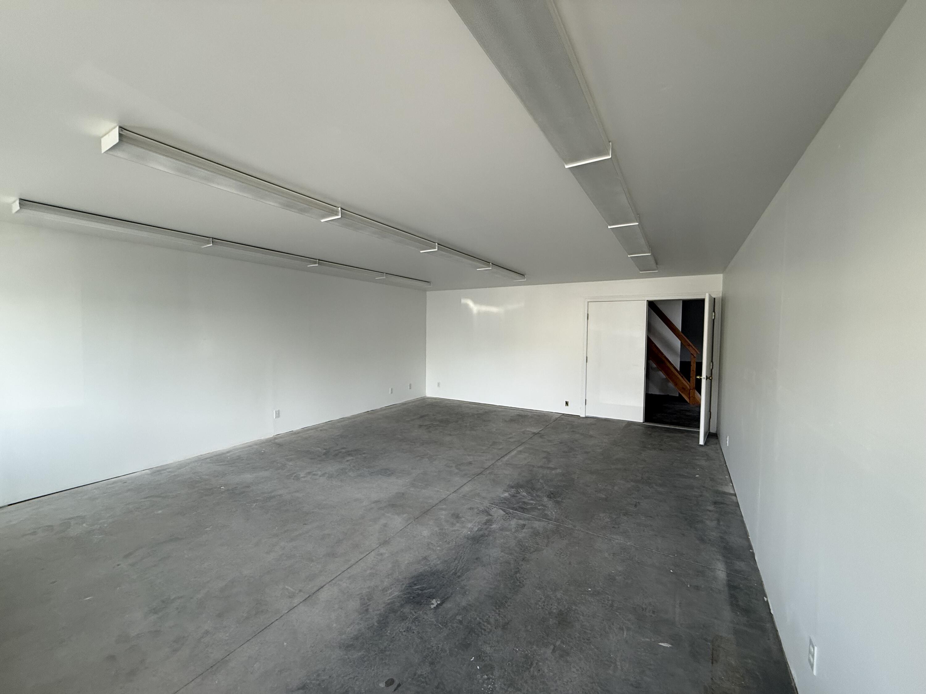 4130 Glenbrook Dr Property Photo 2