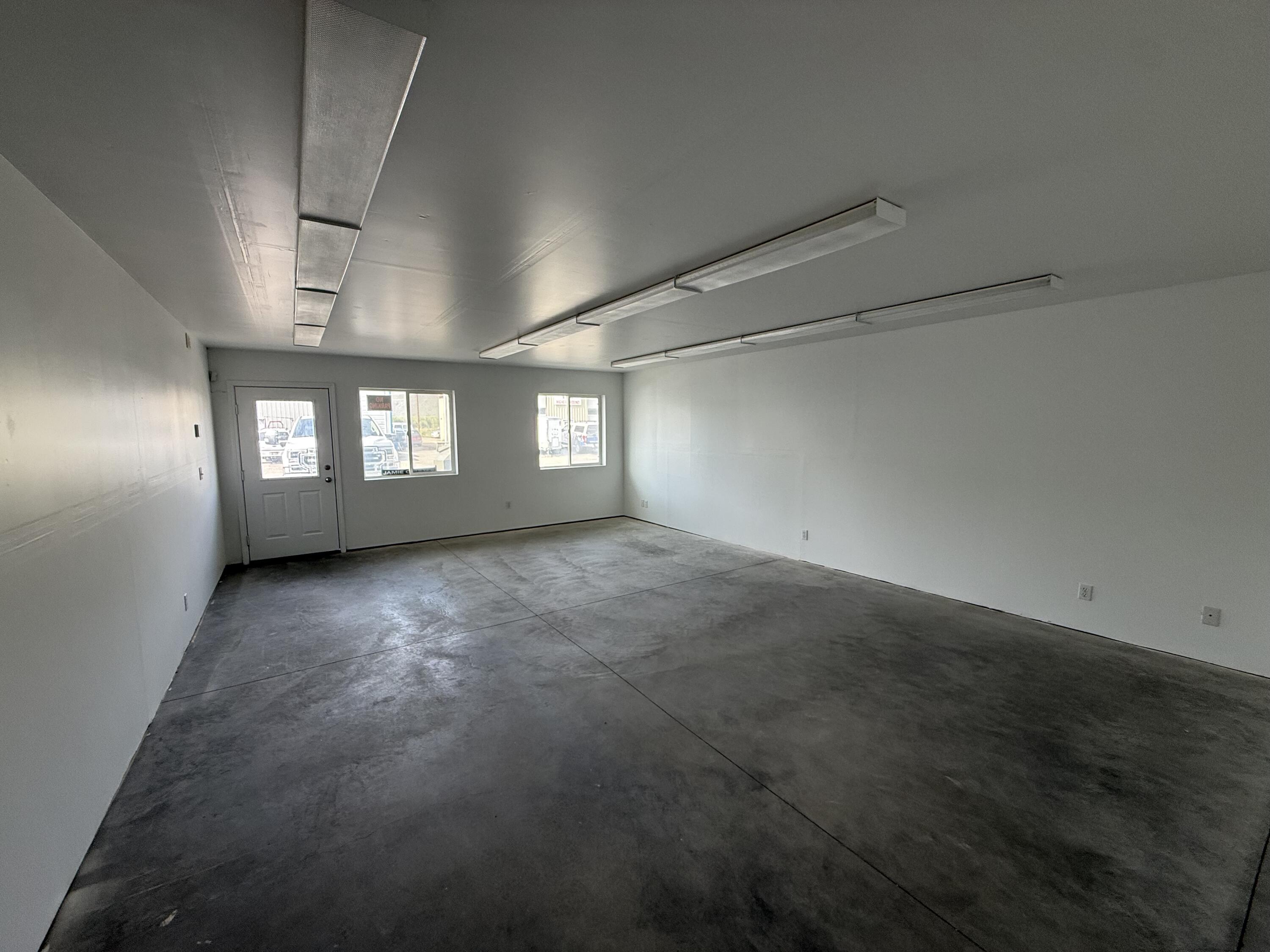 4130 Glenbrook Dr Property Photo 3
