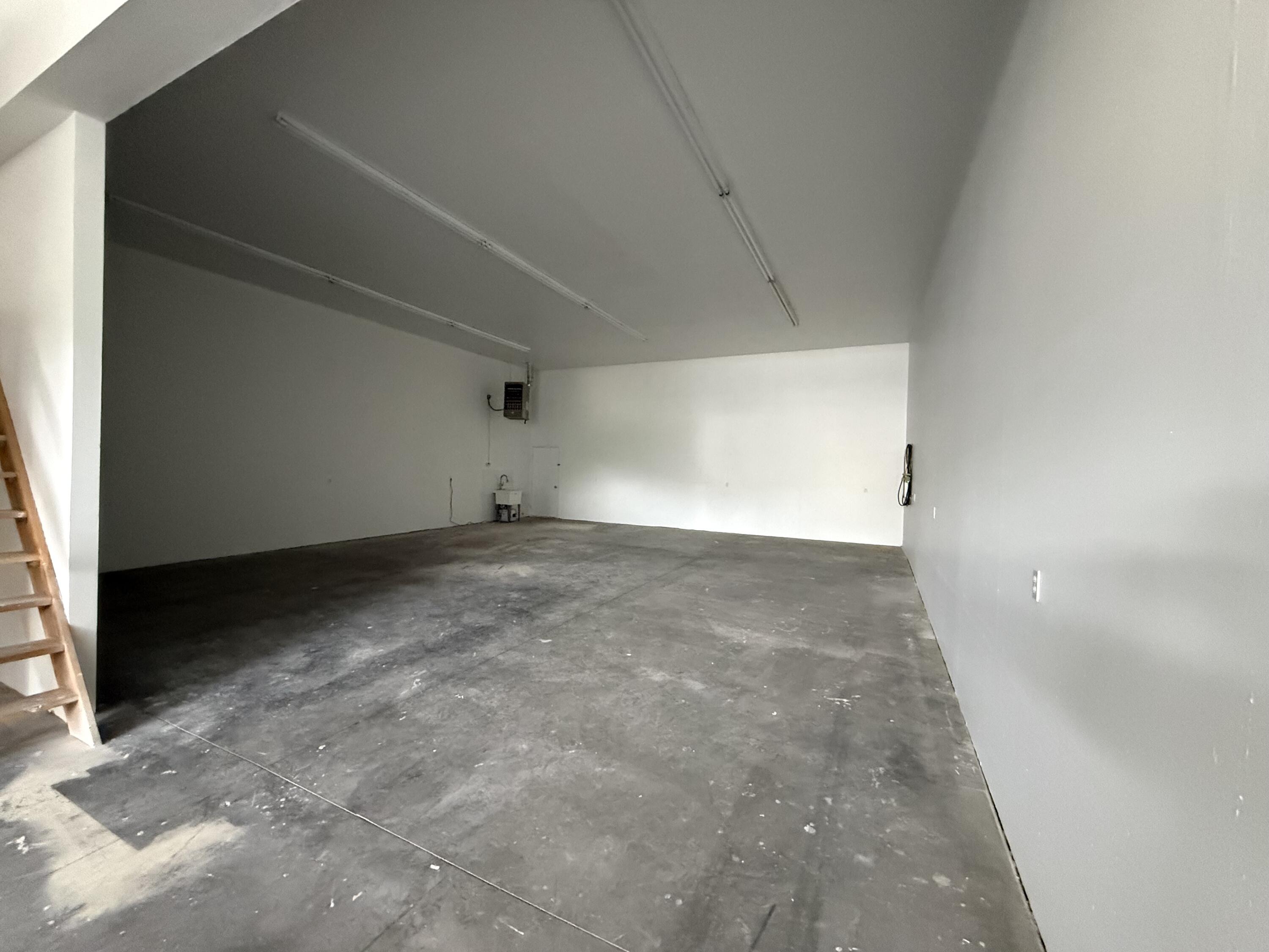 4130 Glenbrook Dr Property Photo 5