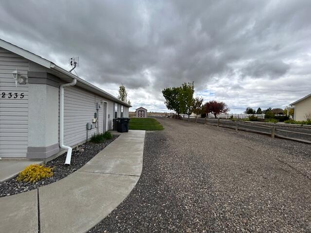 2335 Garey Lane Property Photo 6