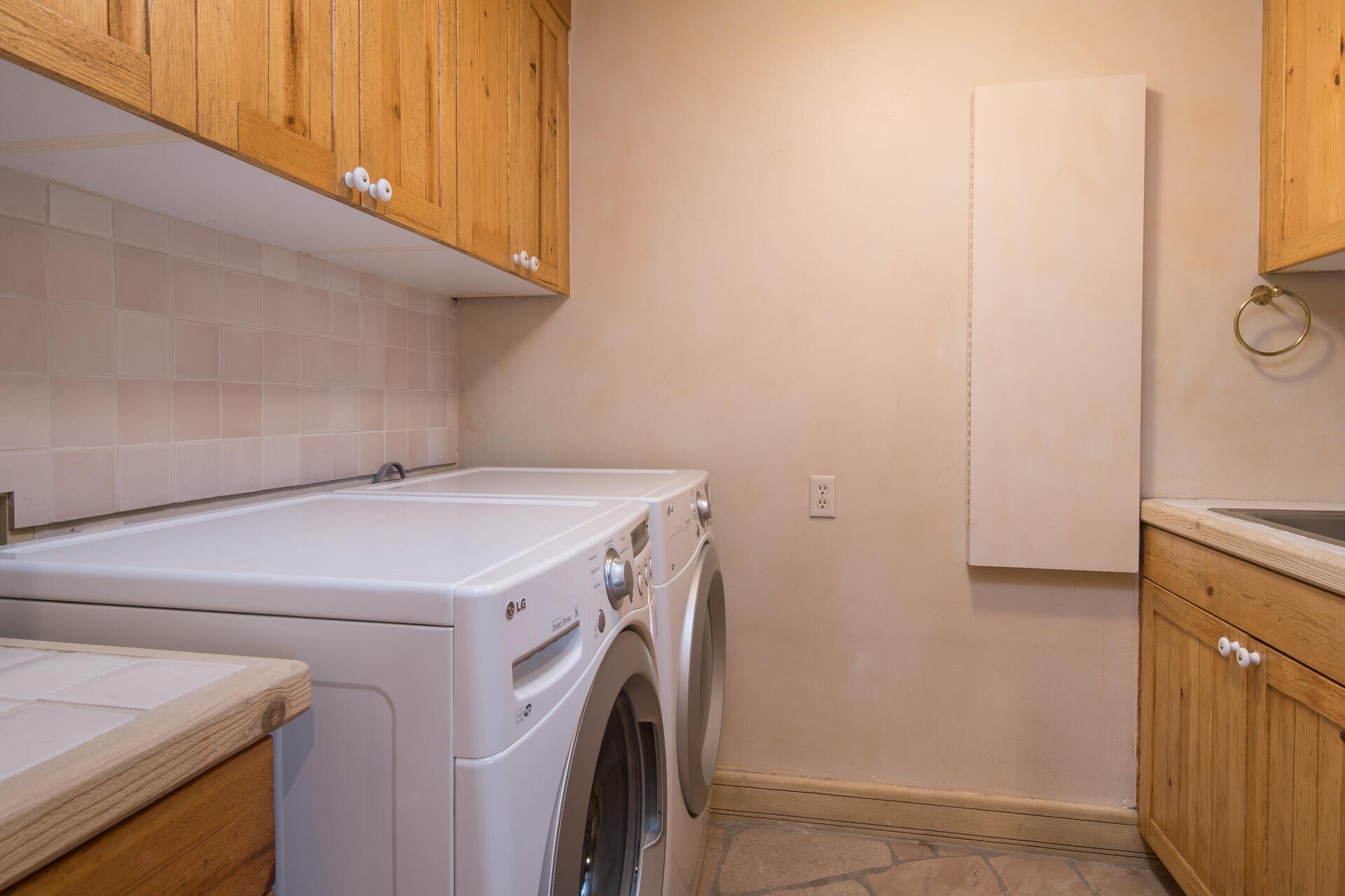 226 Blue Bell St Property Photo 24