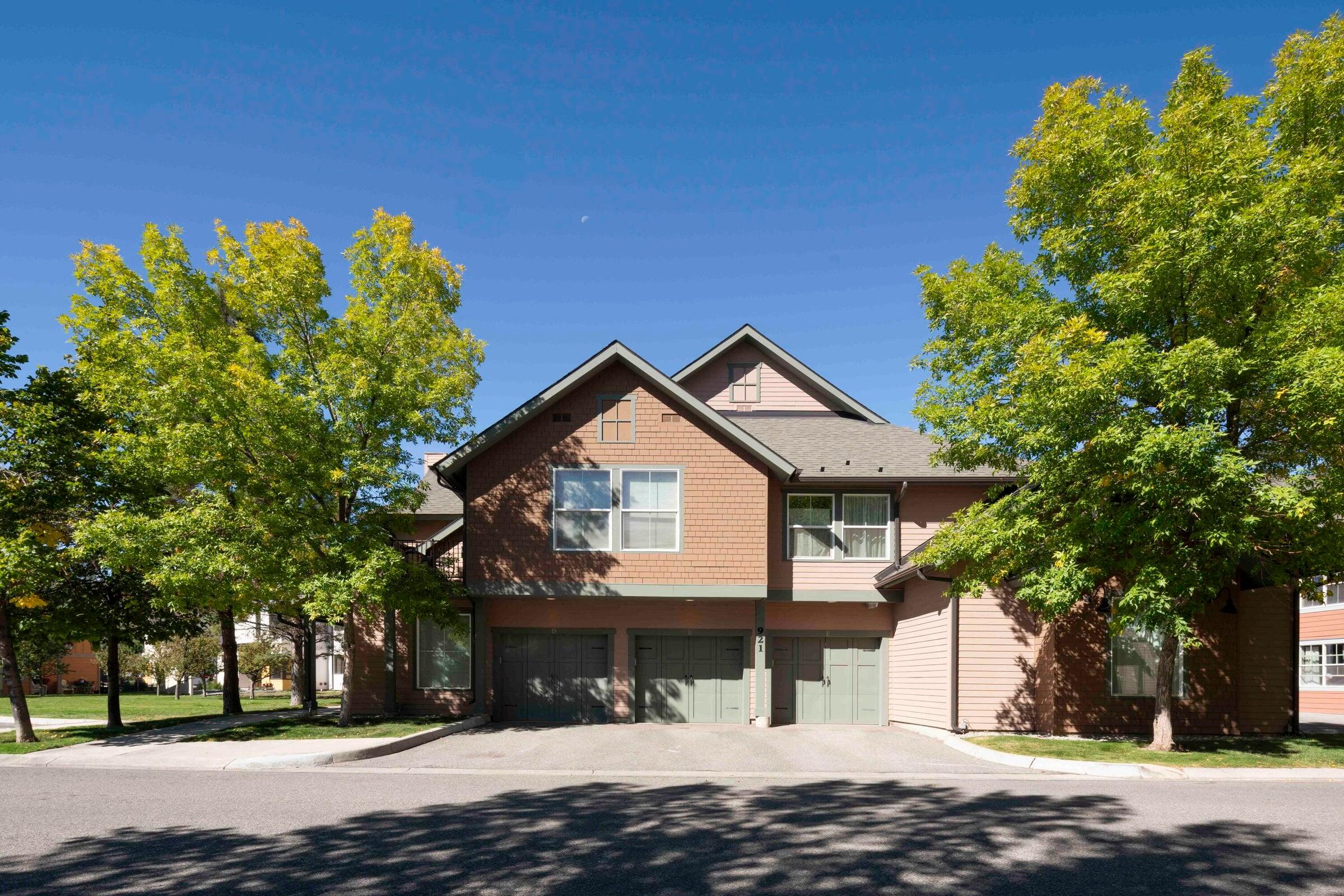 921 White Cloud Lane B Property Photo 1