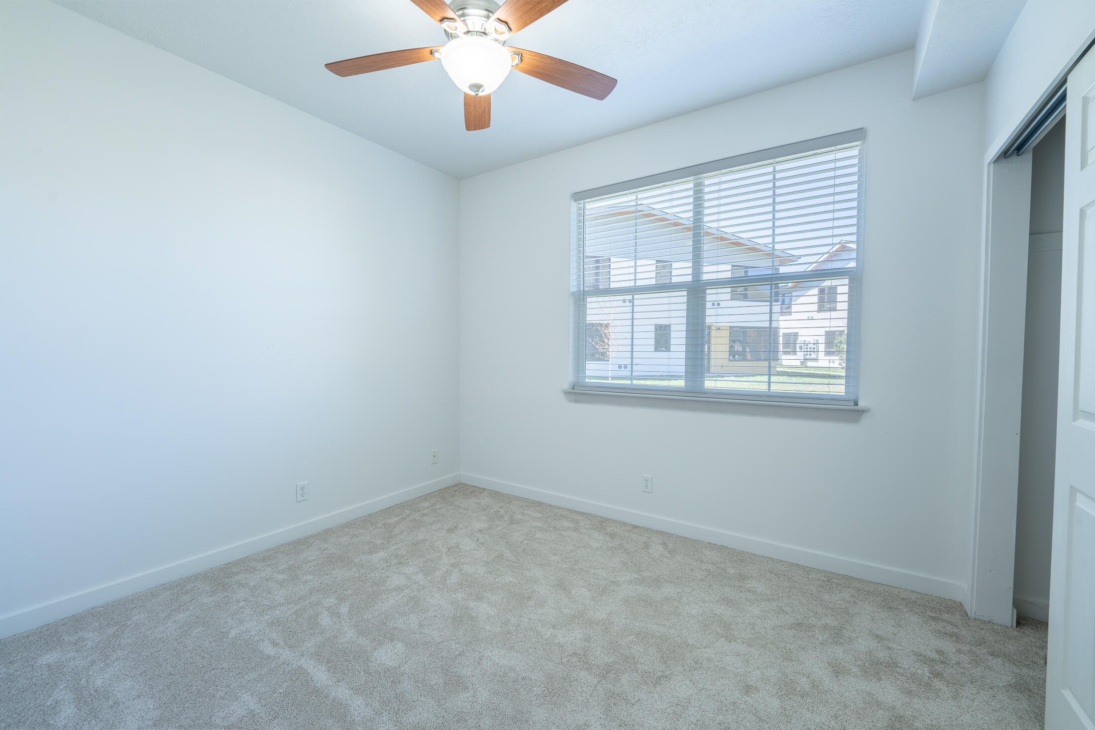 921 White Cloud Lane B Property Photo 15