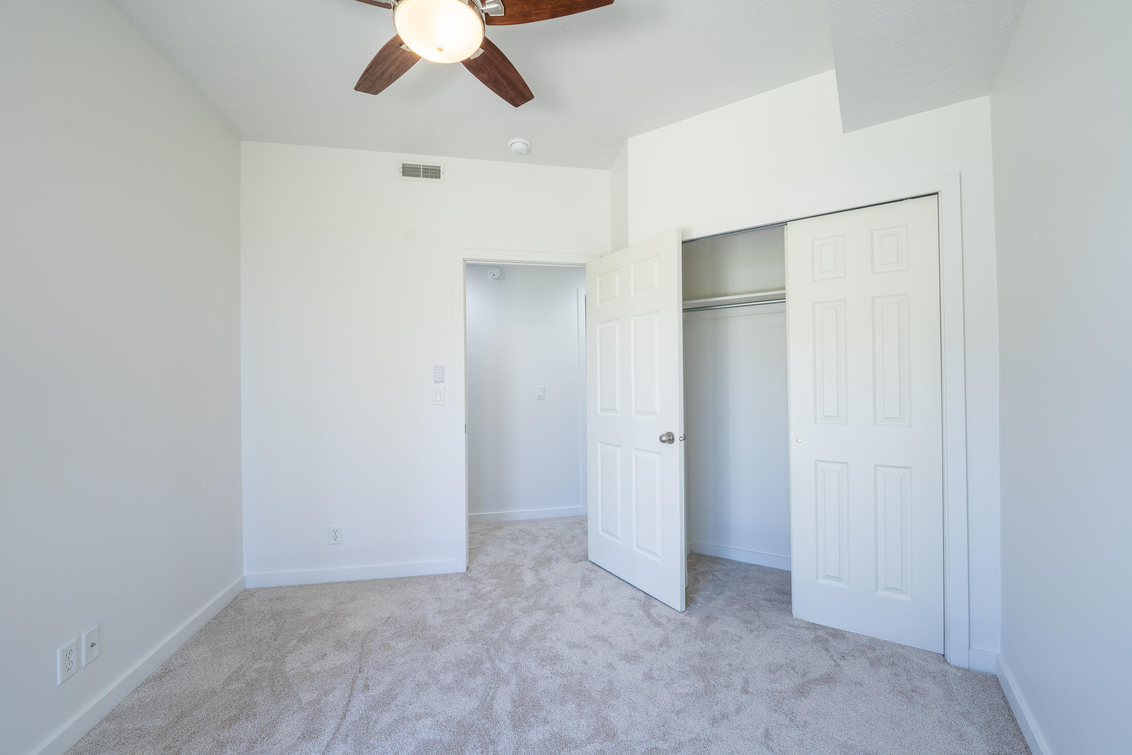 921 White Cloud Lane B Property Photo 17