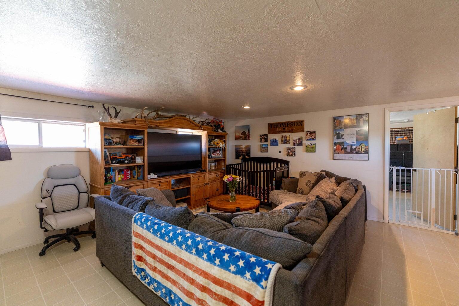 26-334371 Property Photo 38