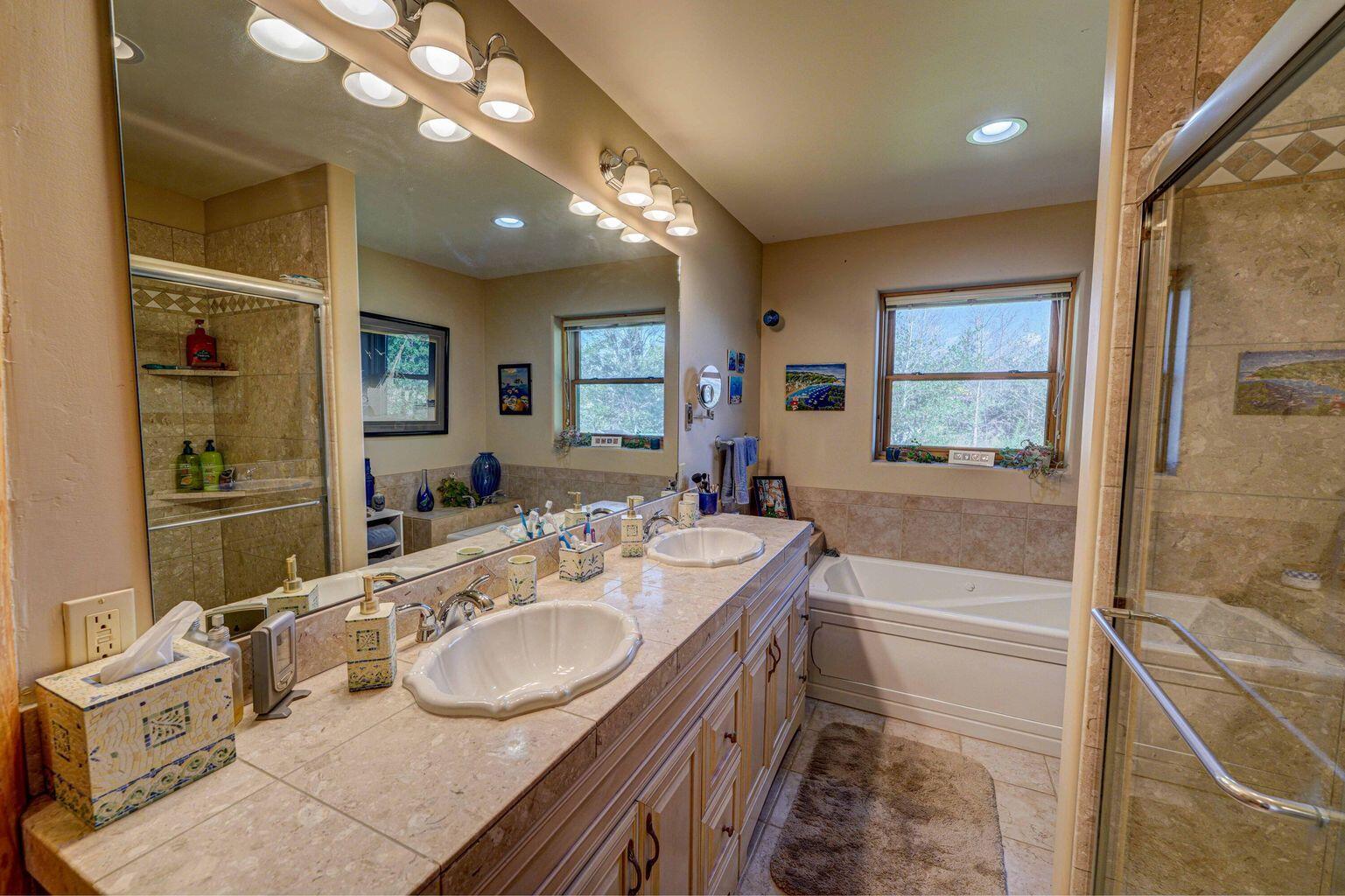 93 Pioneer View Dr Property Photo 15
