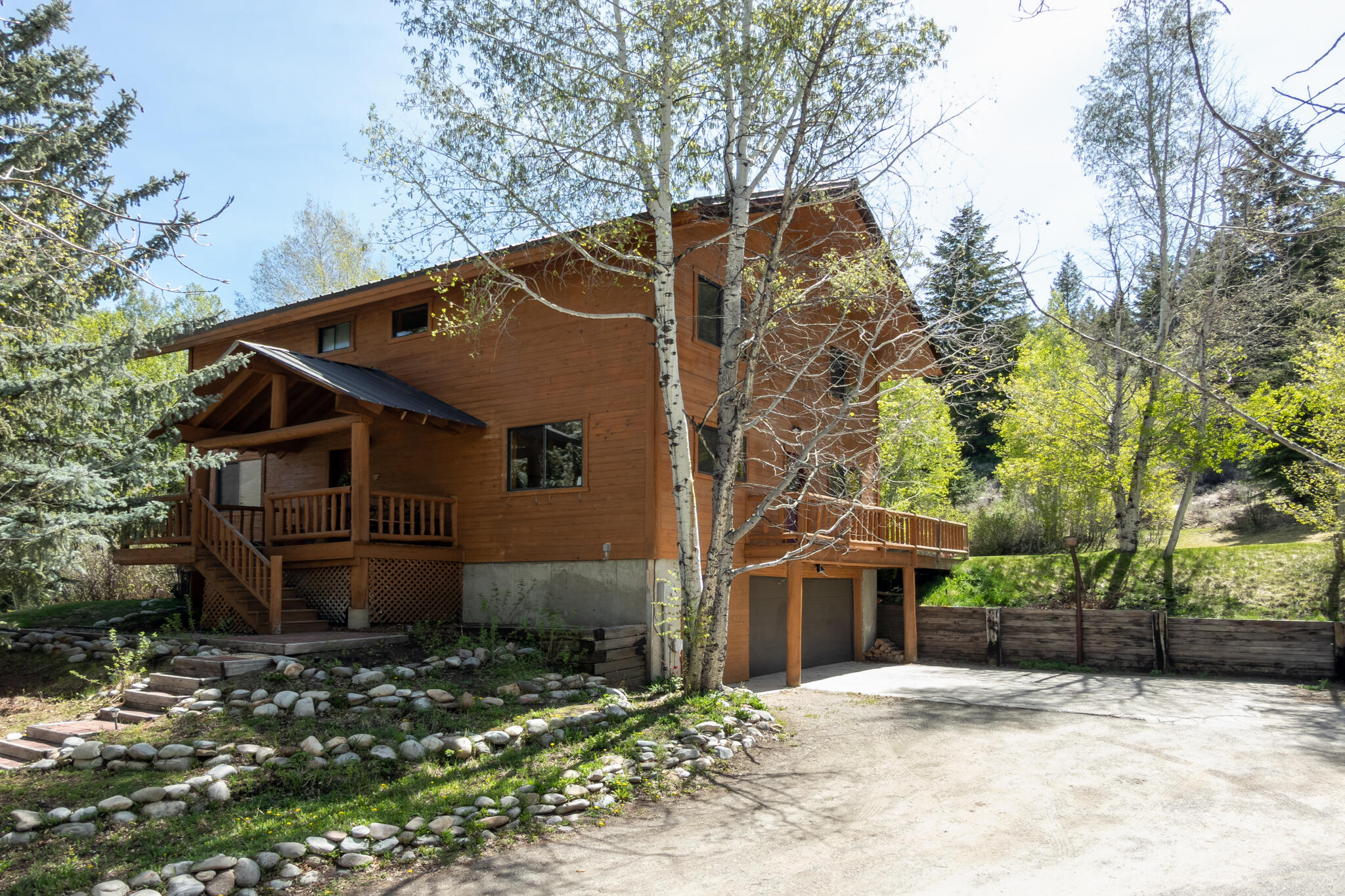242 Timberline Rd Property Photo 4