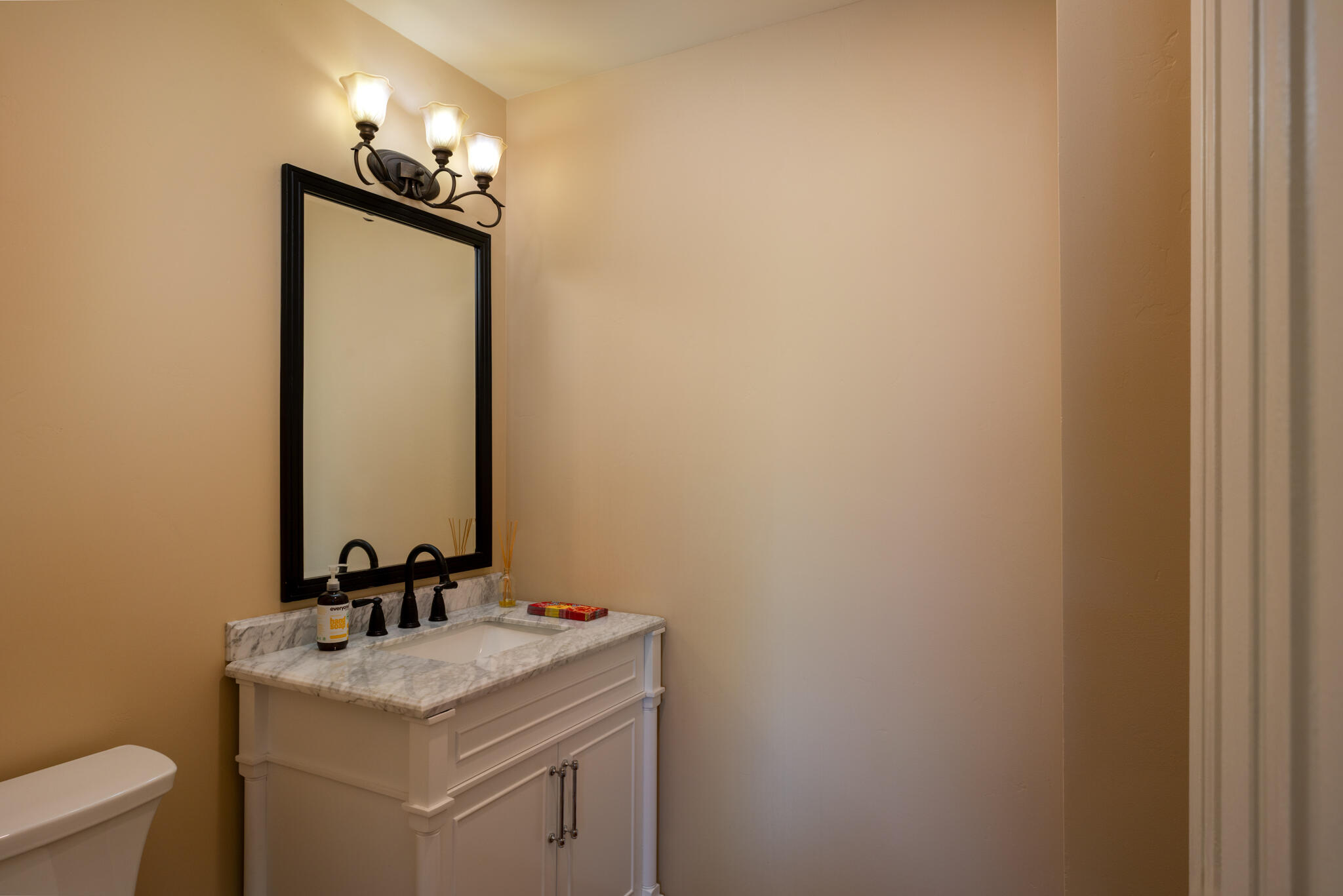 242 Timberline Rd Property Photo 17