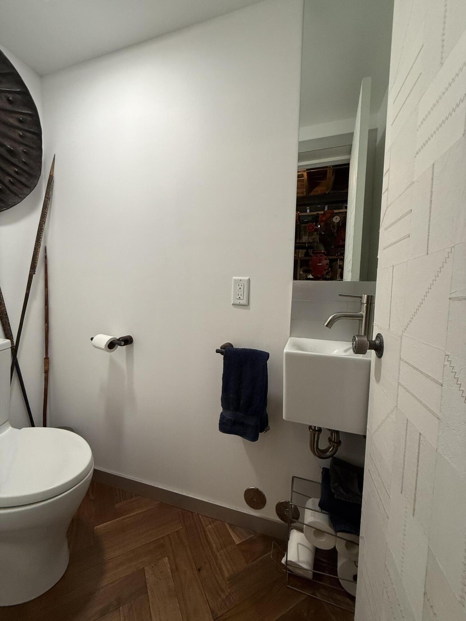 511 N East Ave Property Photo 10